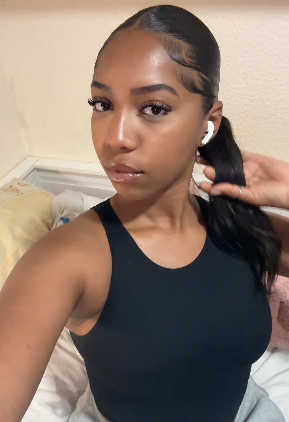 @baddie.chaki