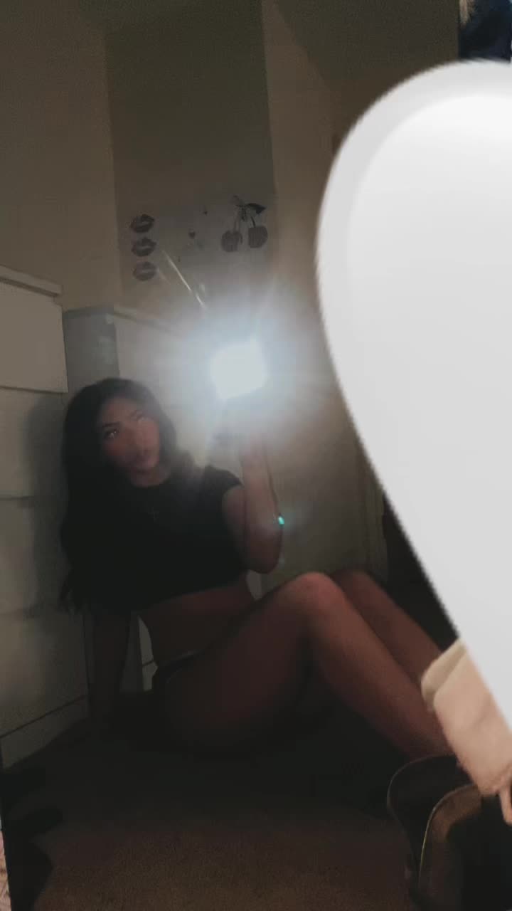 @alexabrookexoxo