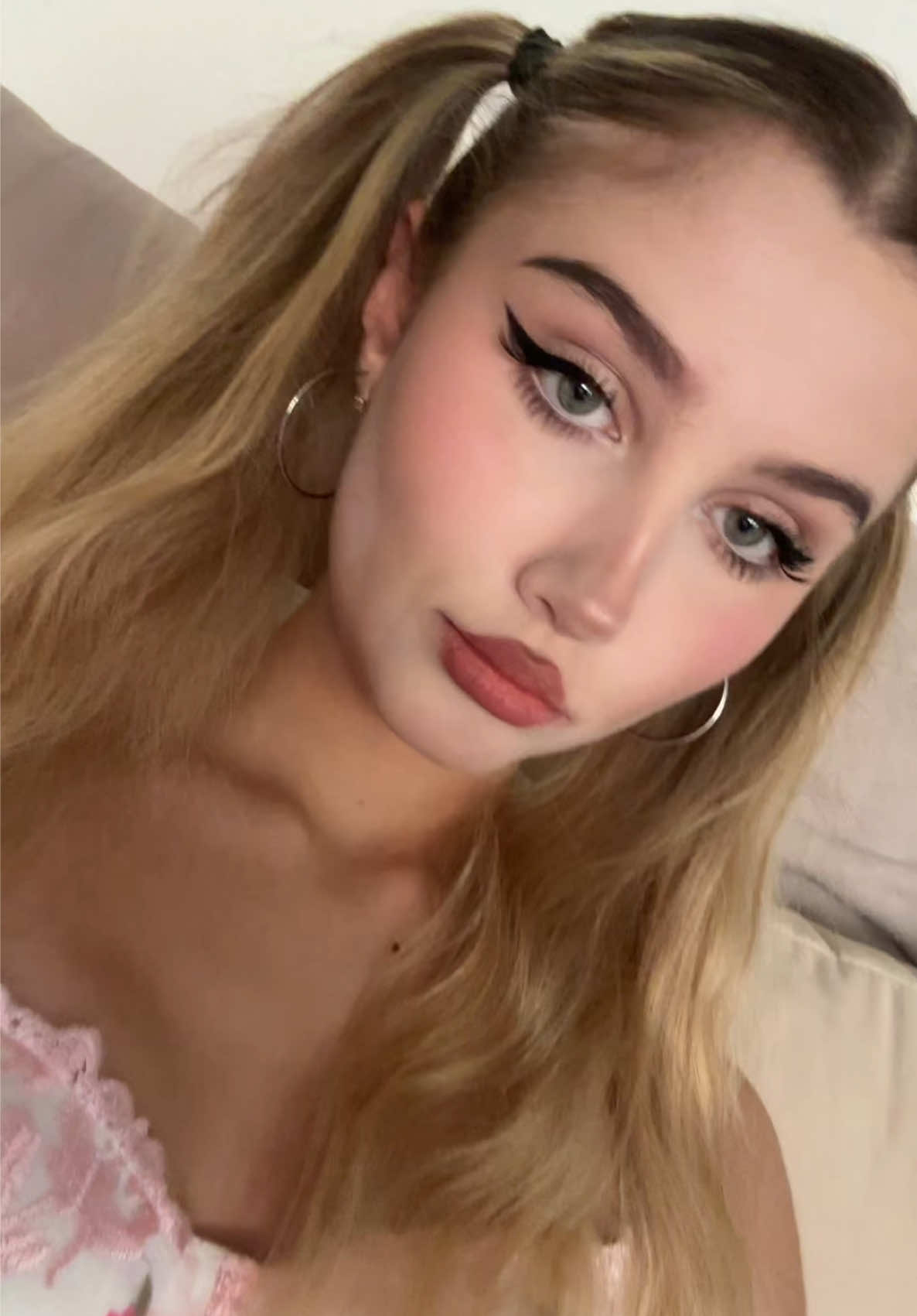 @𝐌 ❦