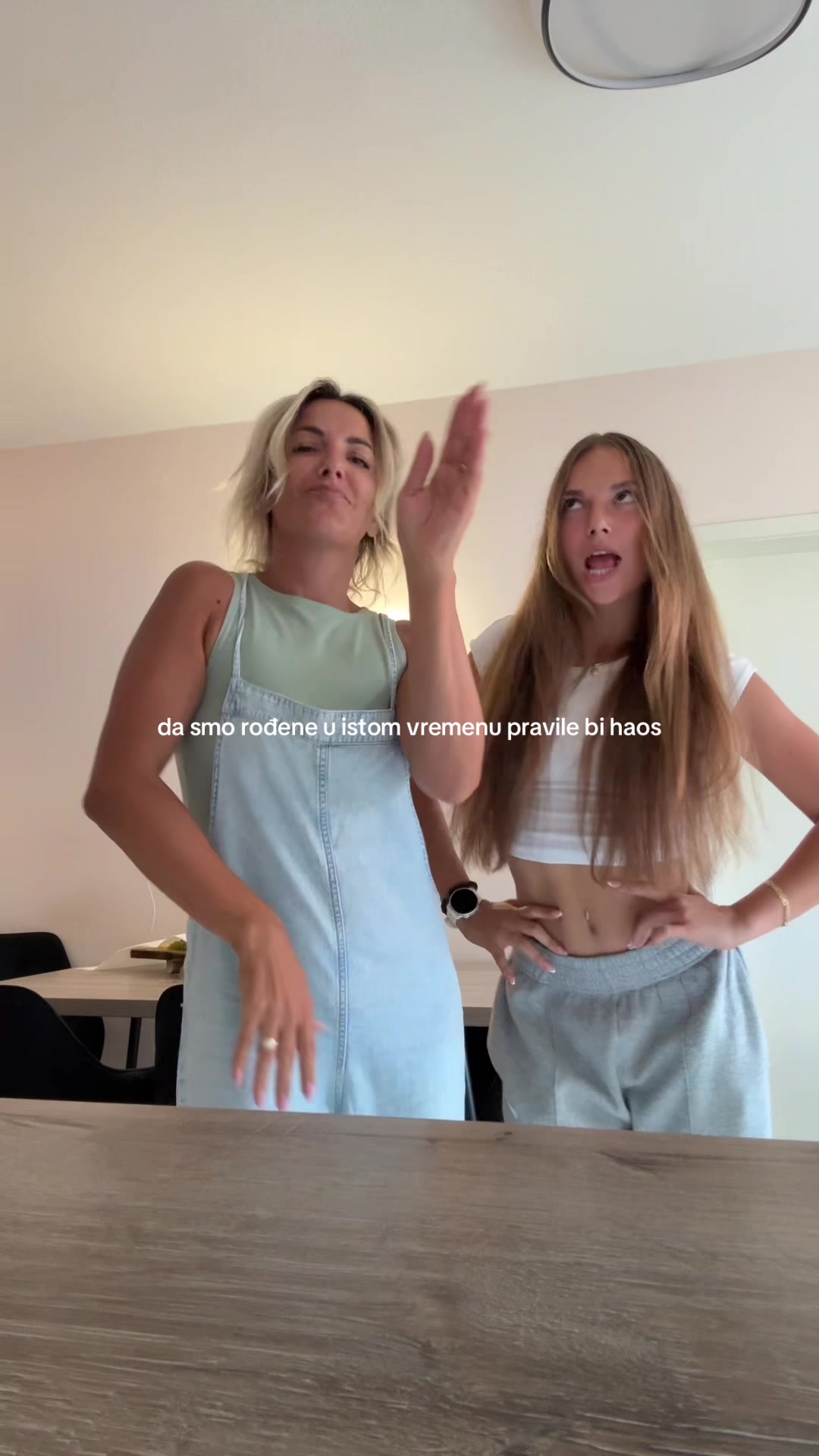 @tiasasa