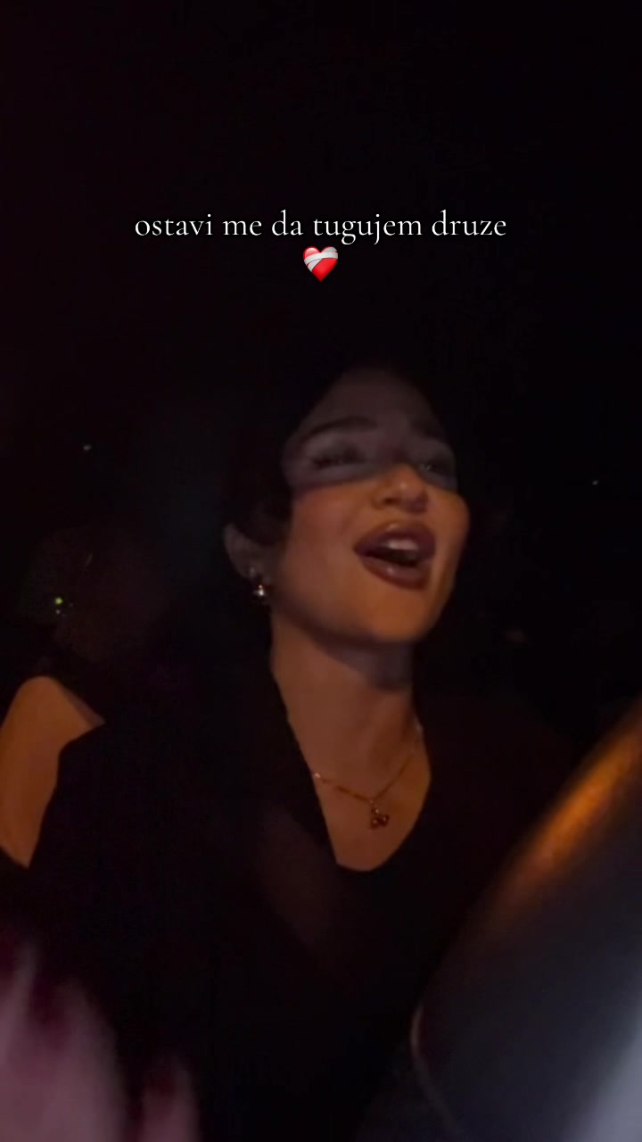 @Ella 💋