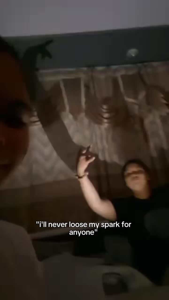 @🎭