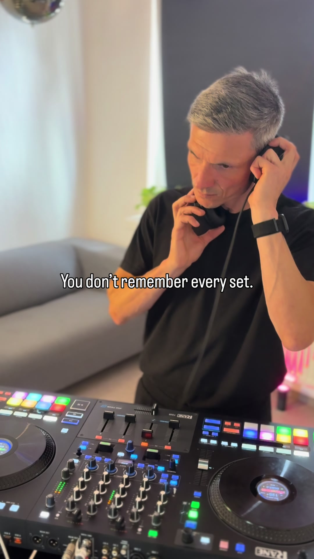 @DJ_AVEL&Oslash;