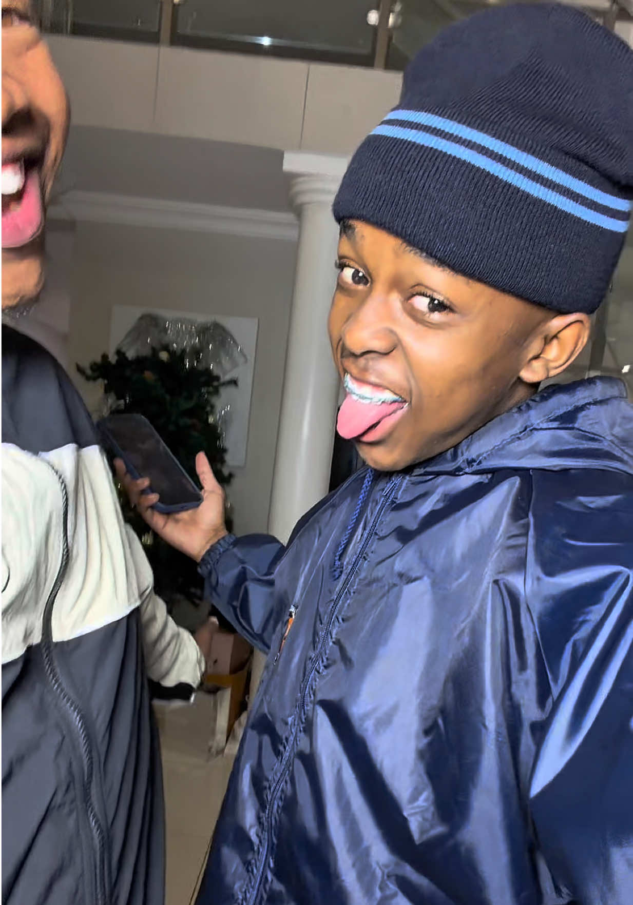 @Ghost Hlubi