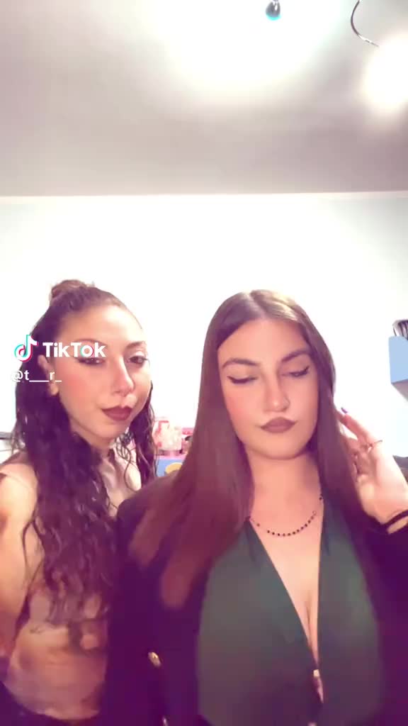 @👑