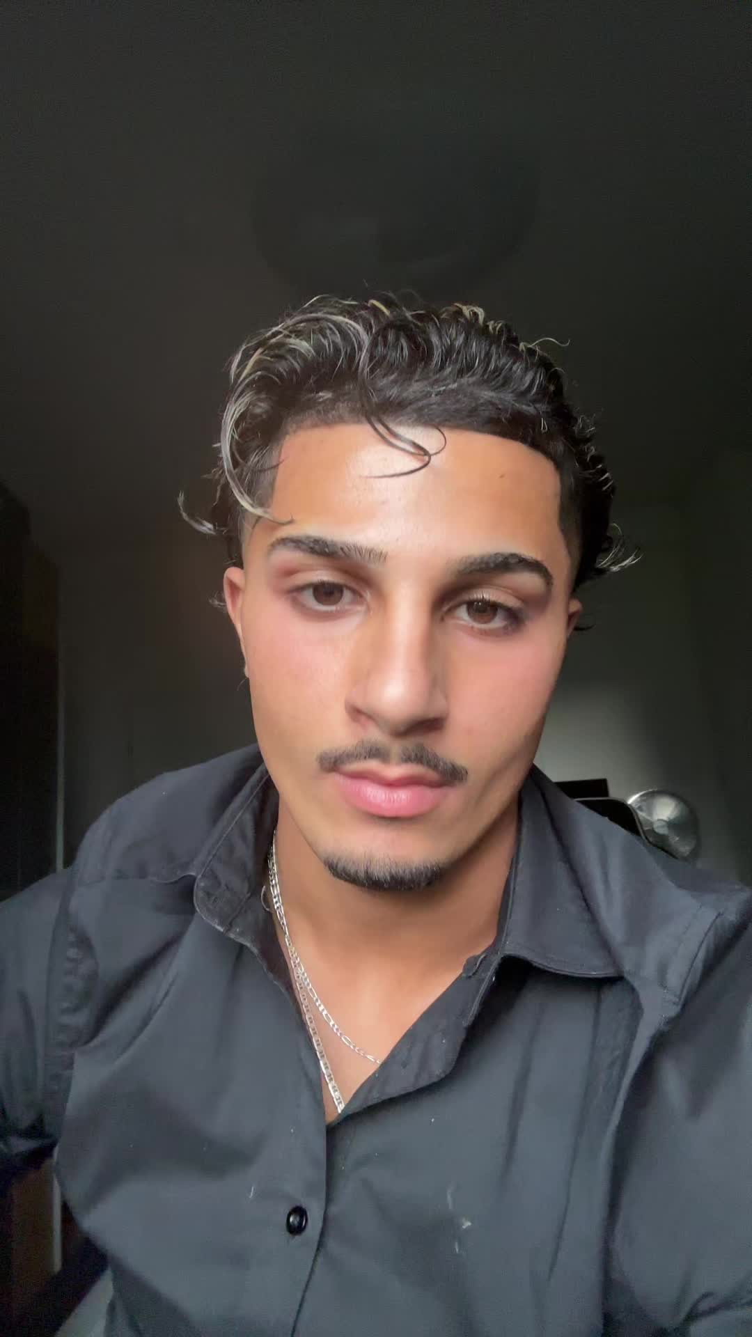@Husseinoo