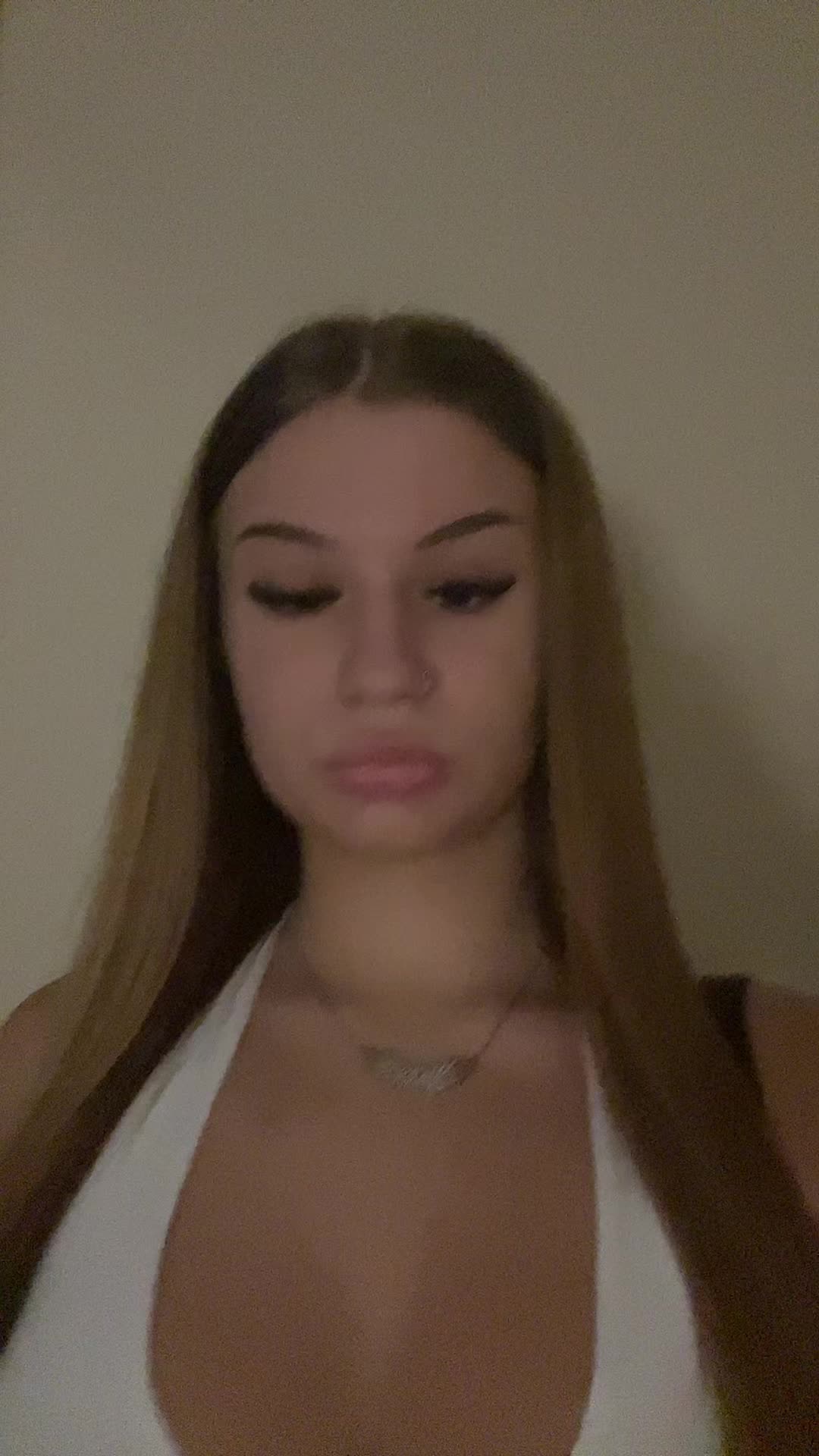 @𝒗𝒆𝒓𝒐𝒏𝒊𝒄𝒂🧿
