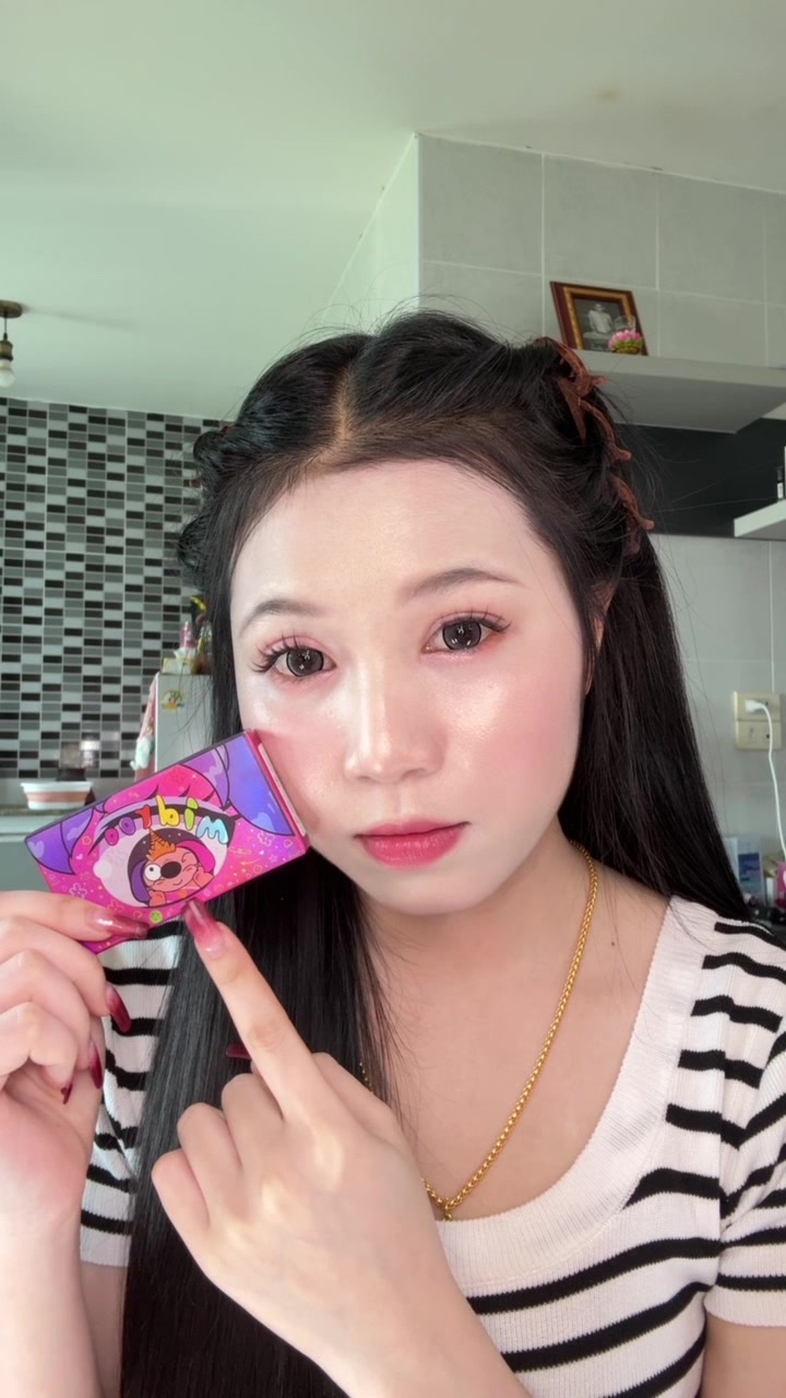 @ฟิล์มชอบกินเตี๋ยว><