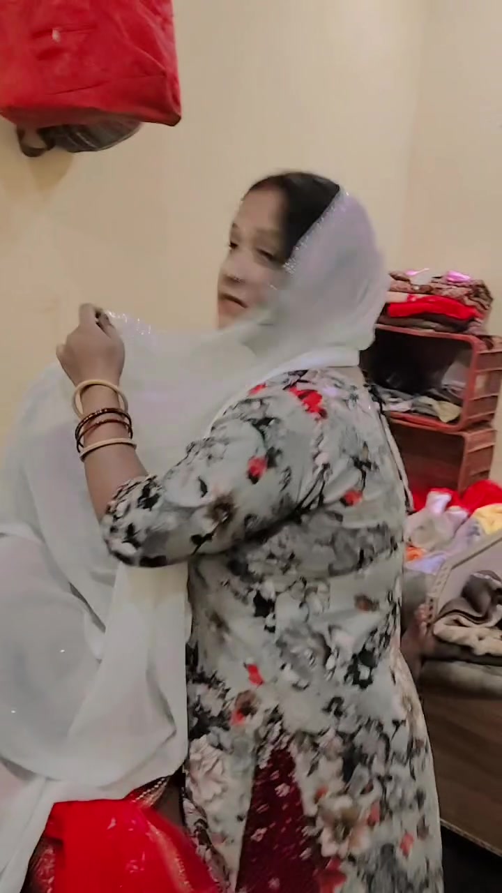 @Yeh Kali Kali ankhe 👀