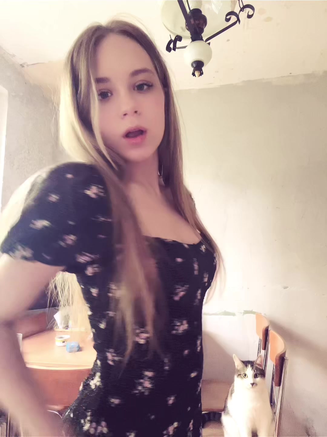 @_.holy.molly._