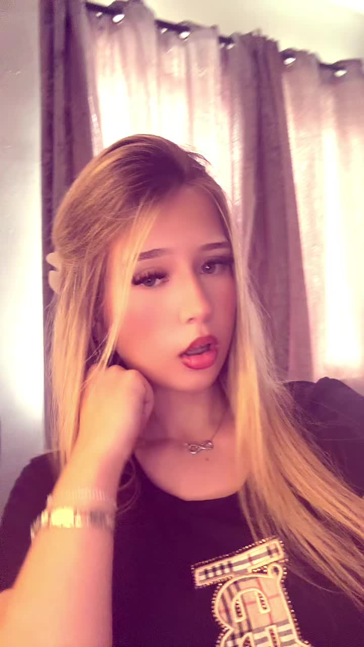 @𝐄𝐋𝐋𝐈𝐄𝐒𝐏𝐀𝐌🫰🏽🩷