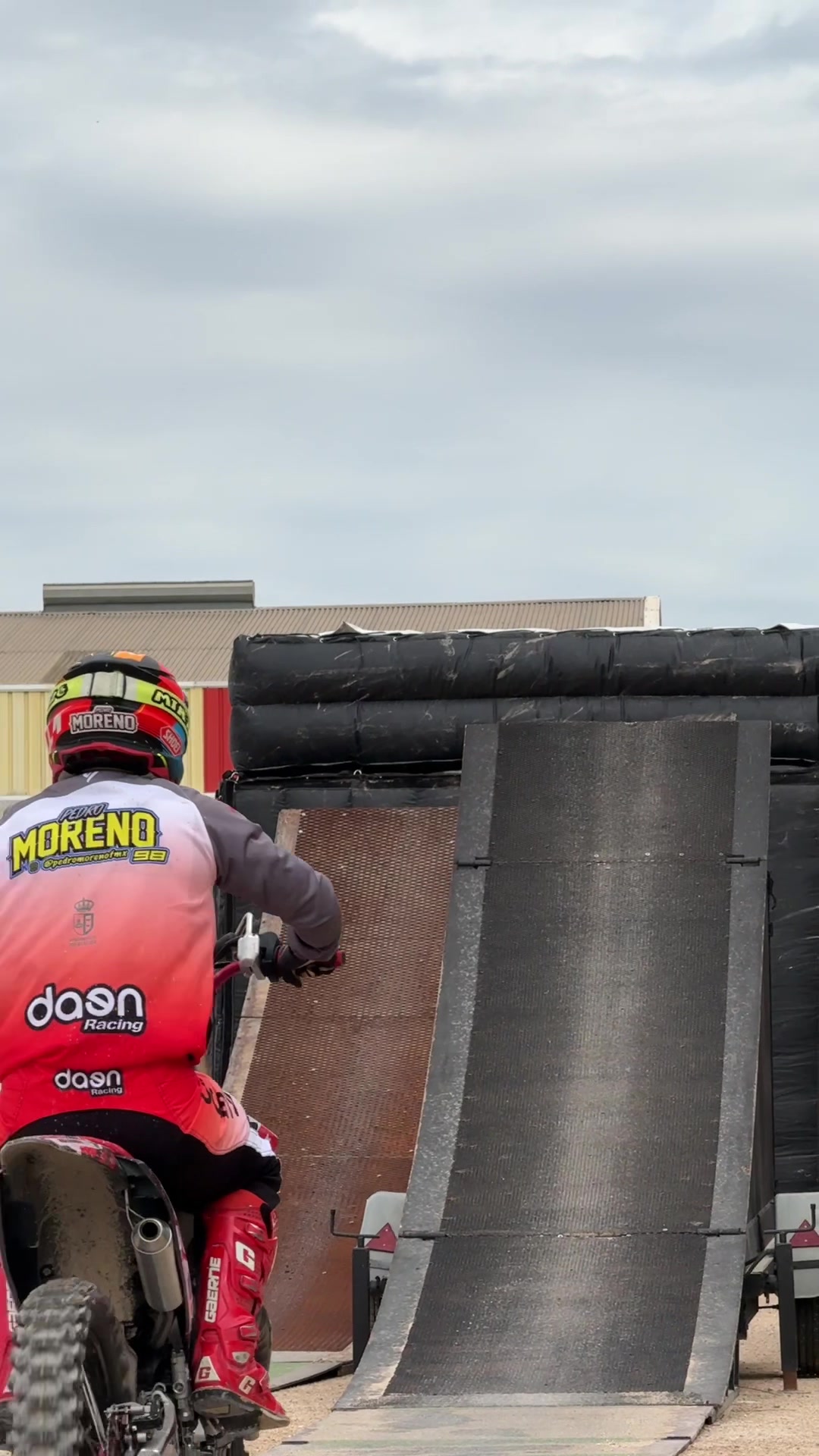 @Pedro Moreno Fmx