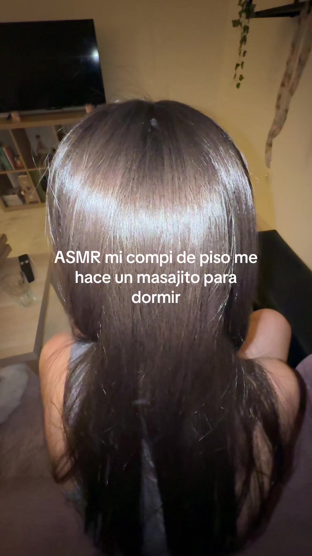 @minadamnnailz