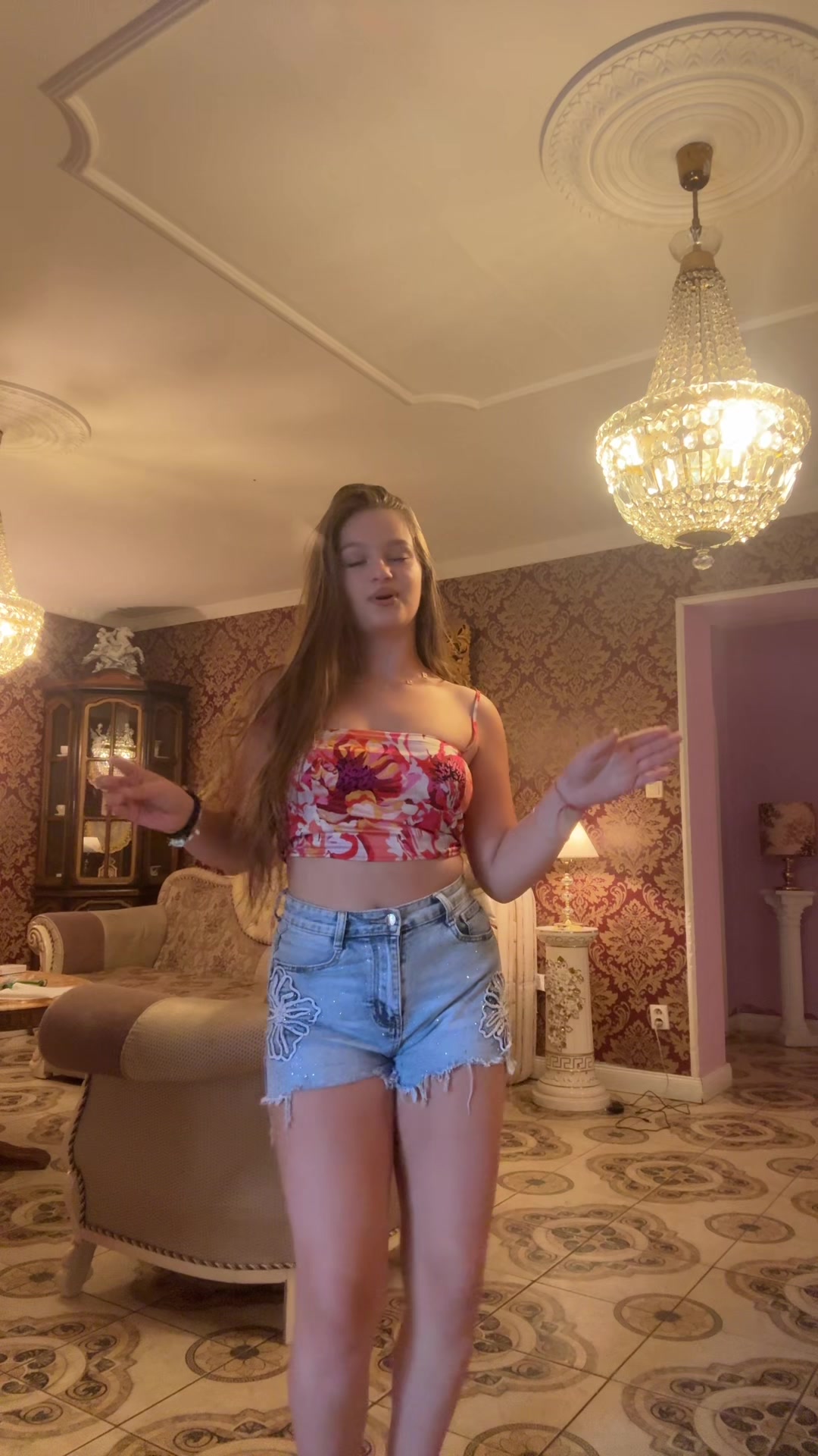 @𝑳𝒐𝒓𝒆𝒏 🤍
