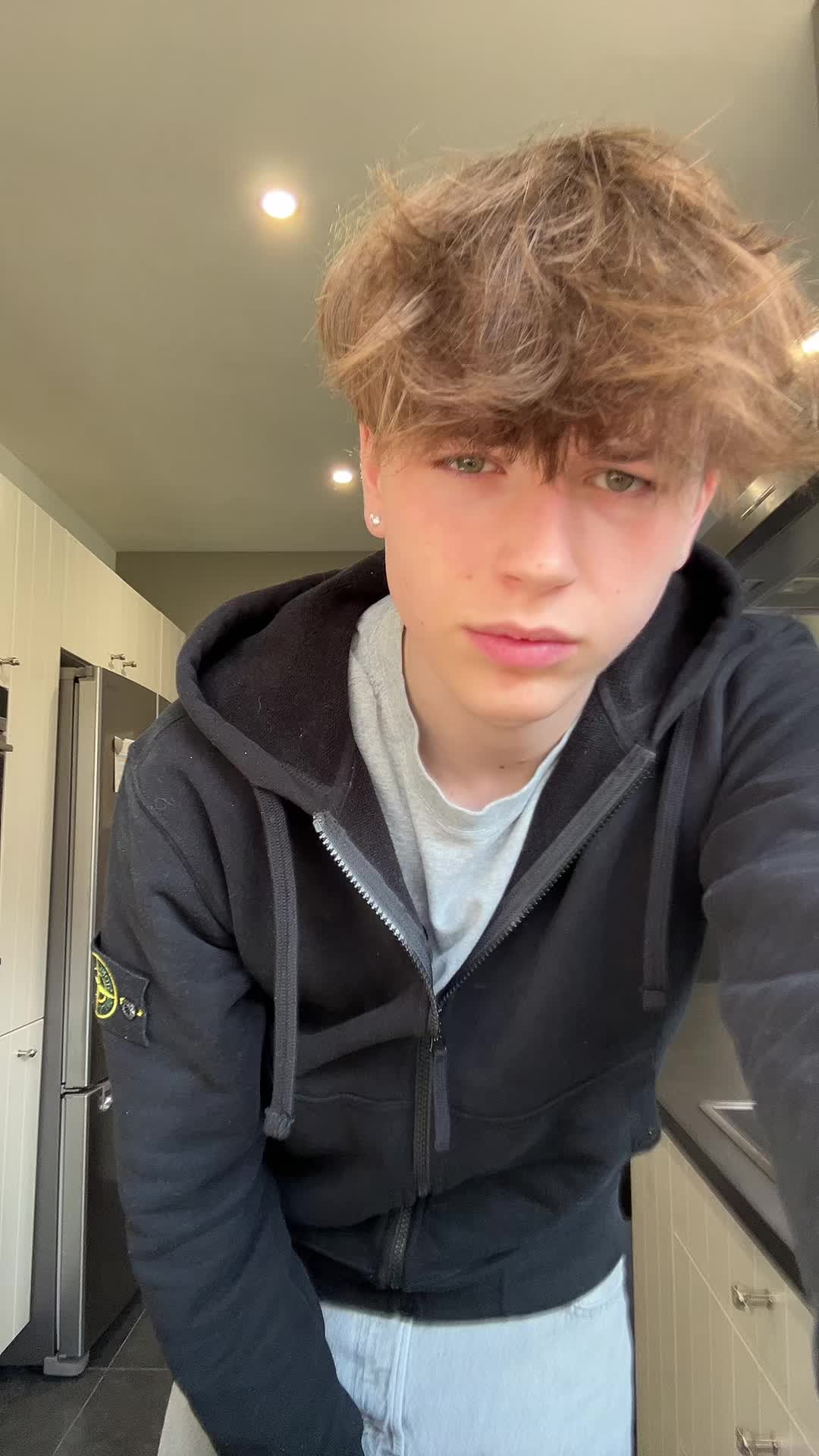 @thomasthn