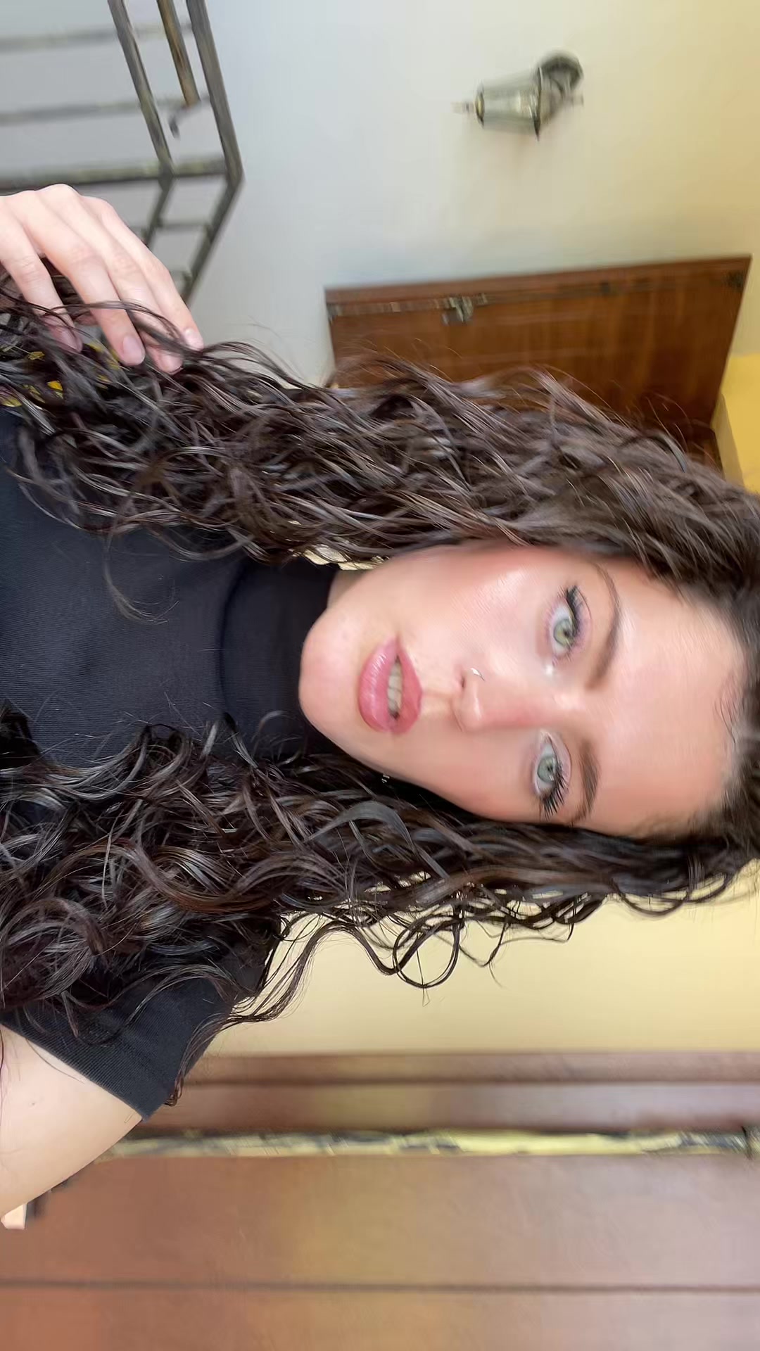 @Visvalery00