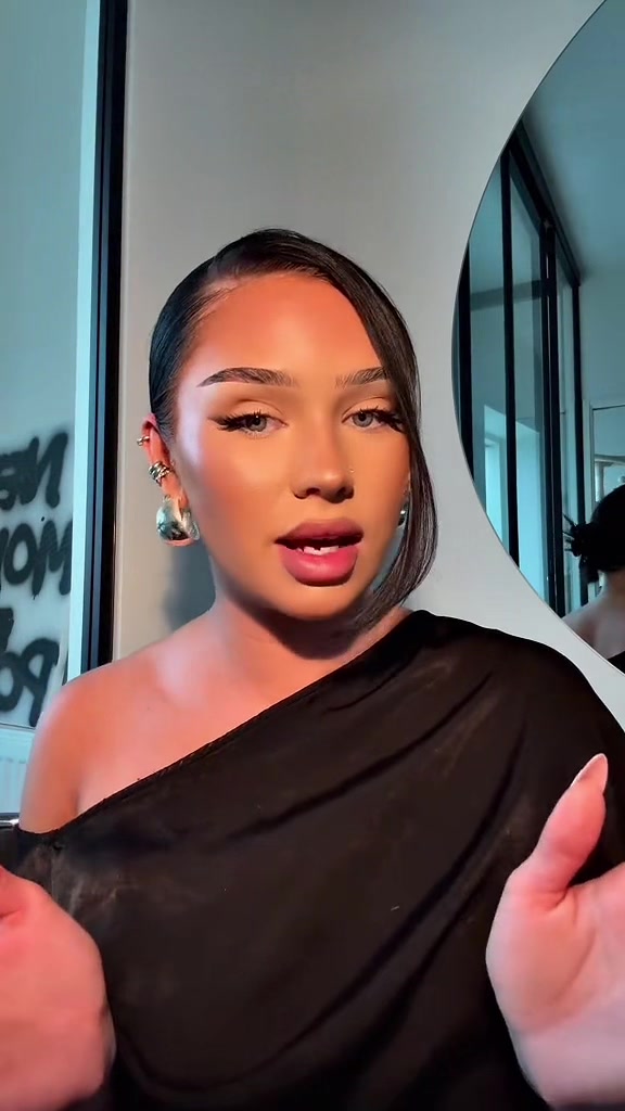 @Jannimelissa