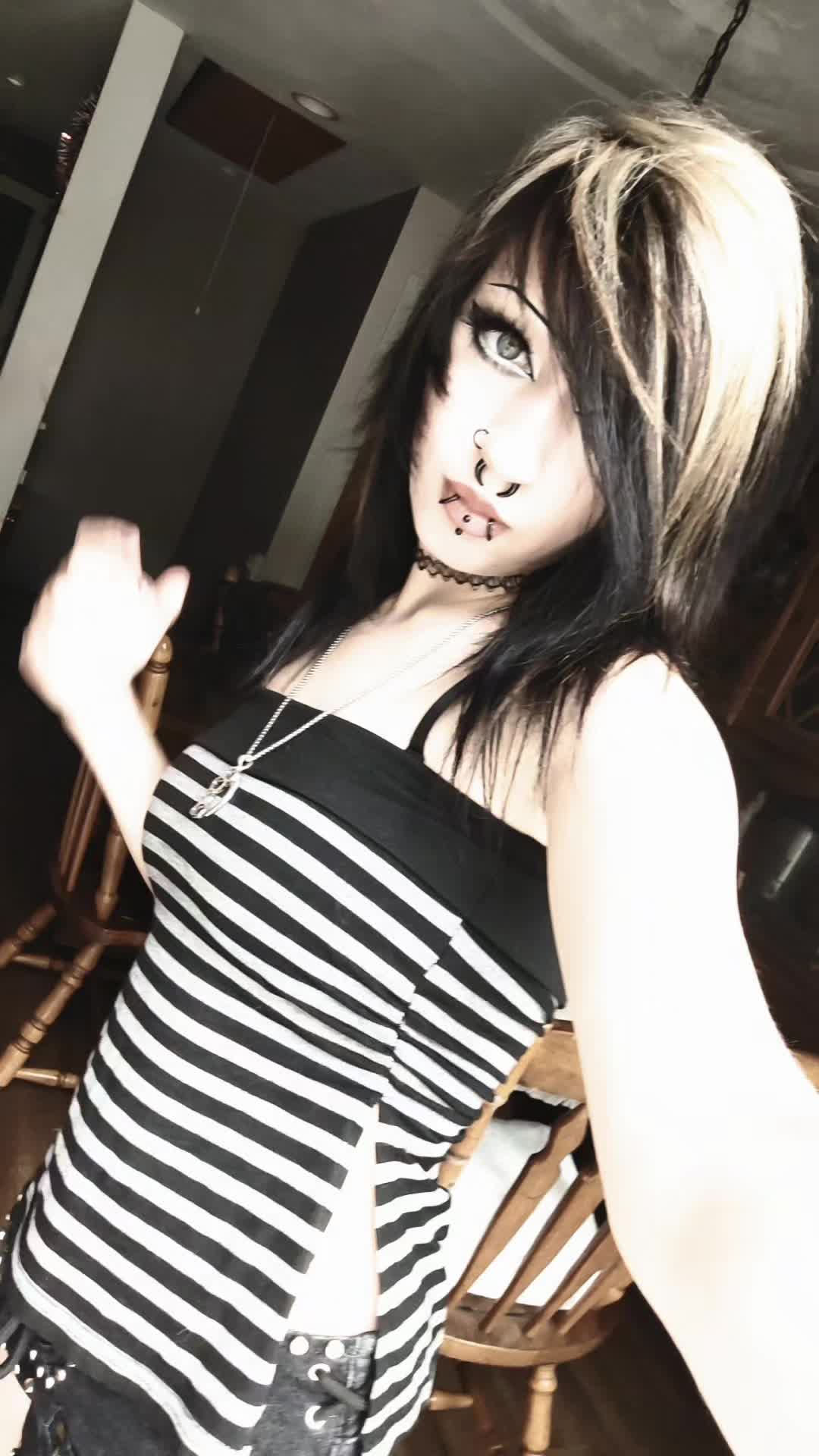 @carleigh curse 🕸️