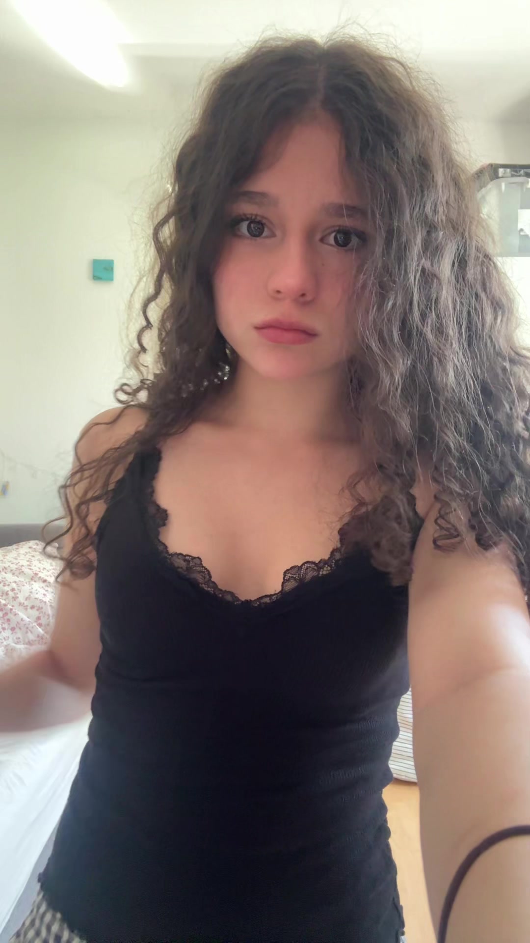 @🦄