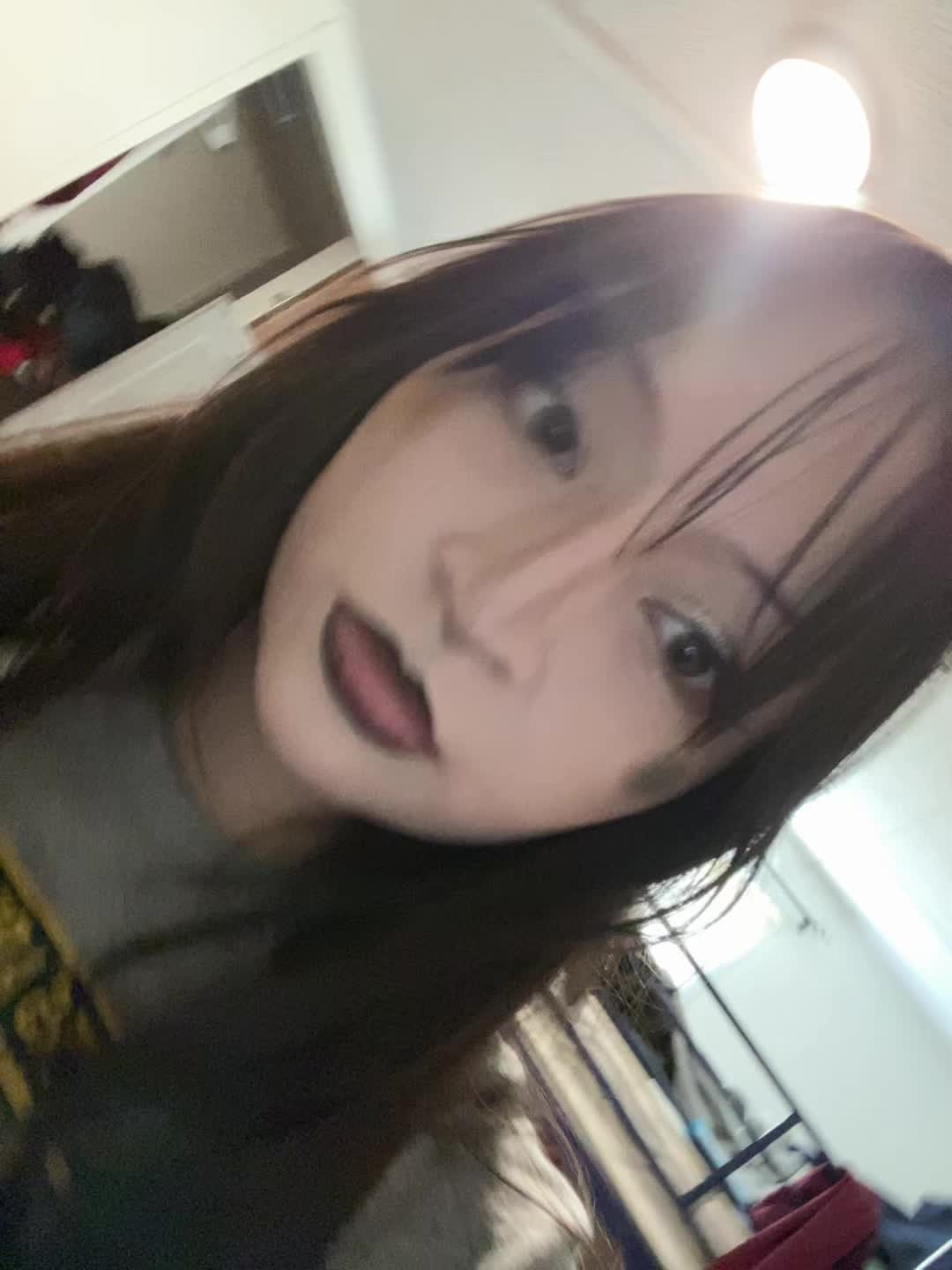 @⃟