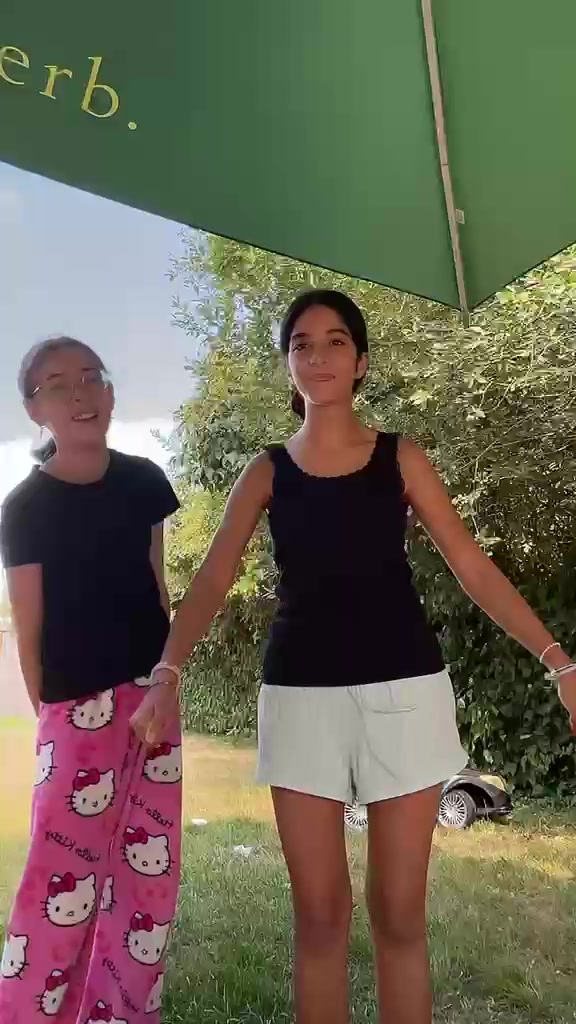 @𝕄𝕖𝕝𝕚𝕟𝕒🦈 ྀིྀི