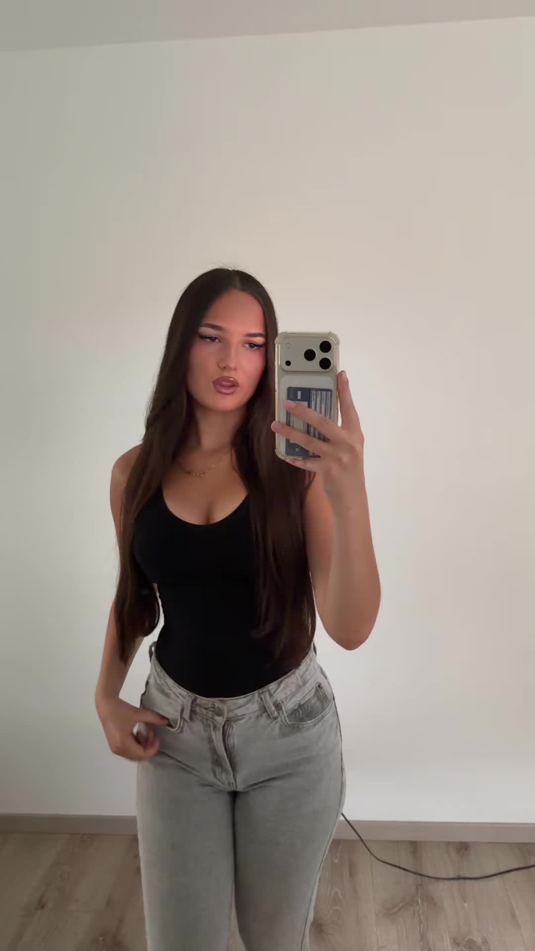 @𝐋𝐕