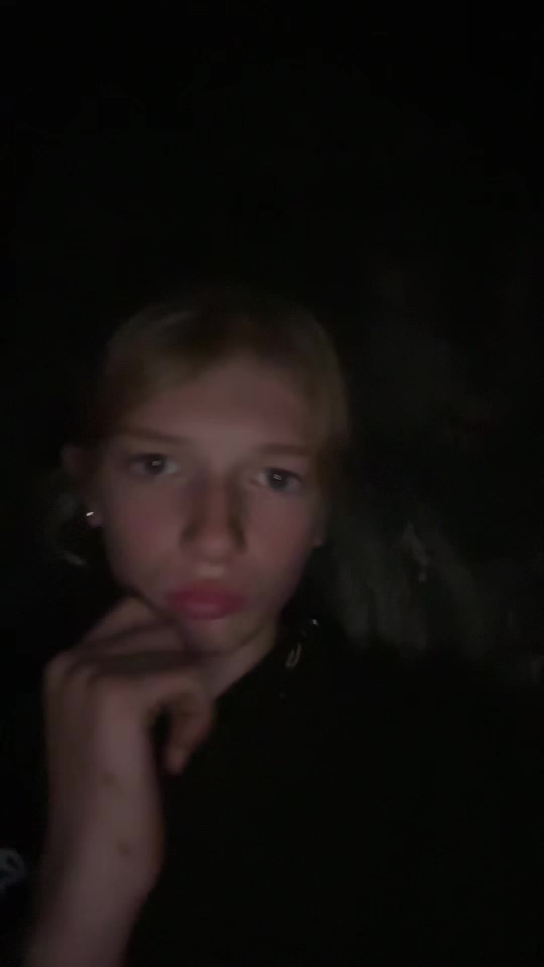 @LEONA