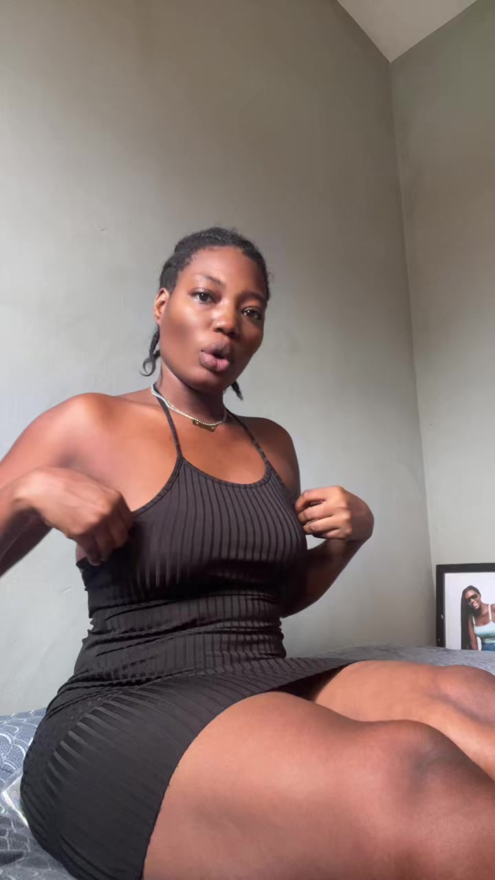 @Ella🦂❤️