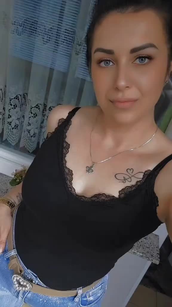 @Samra ⚜️💞