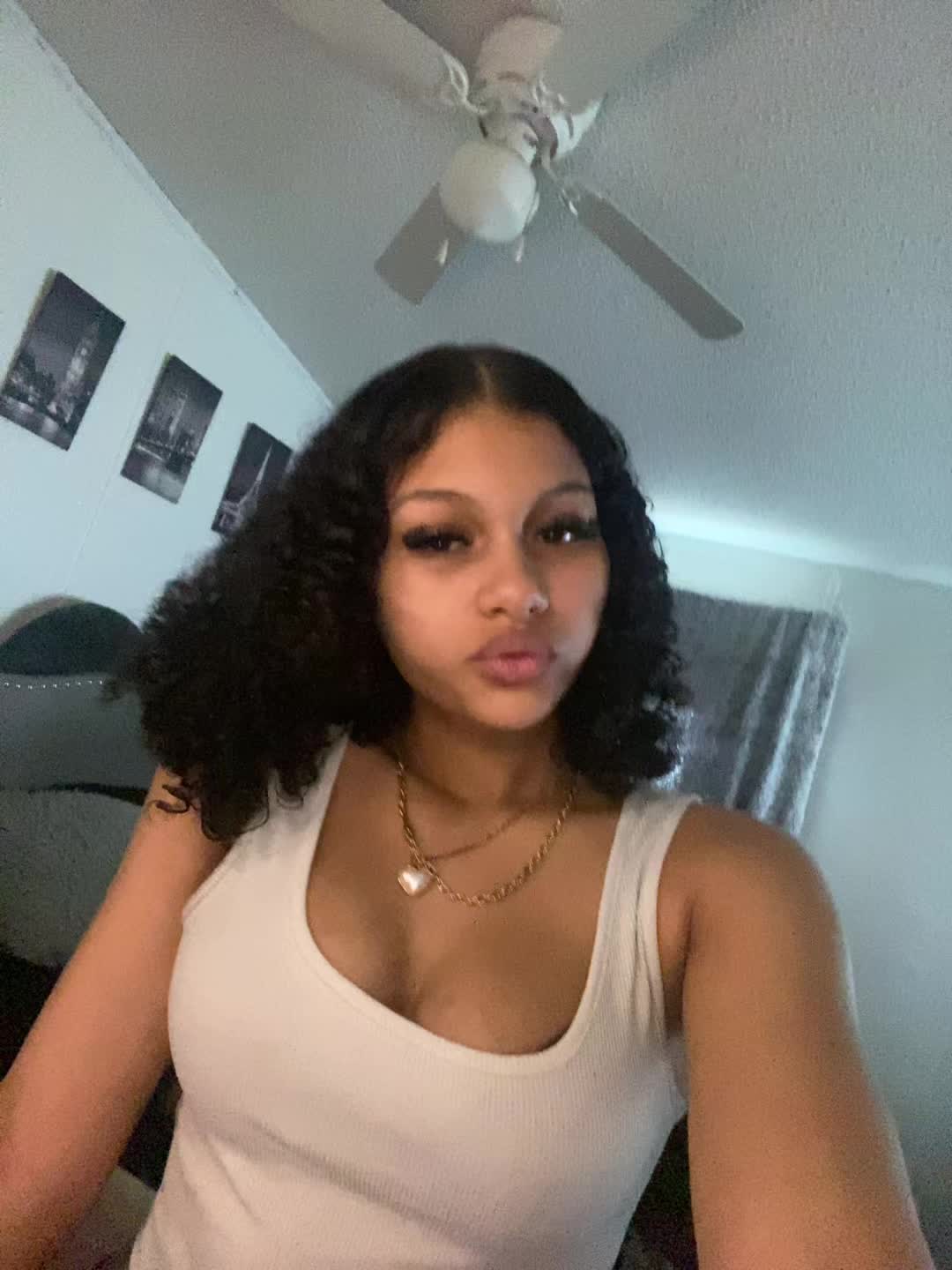 @just.shay09