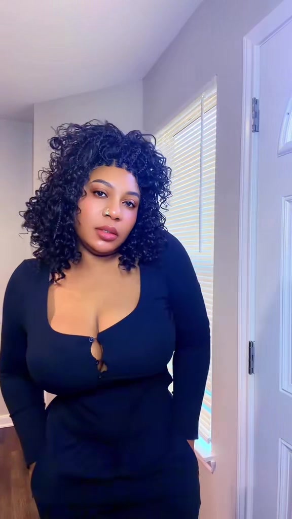 @LolaTokfinds