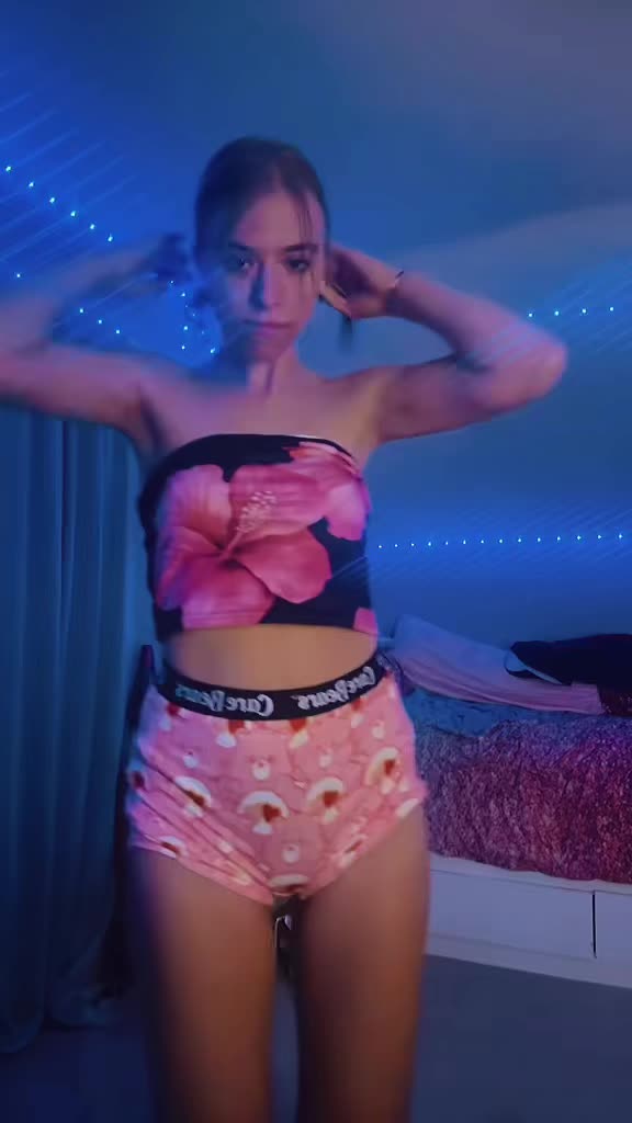 @_tiktokbaddies