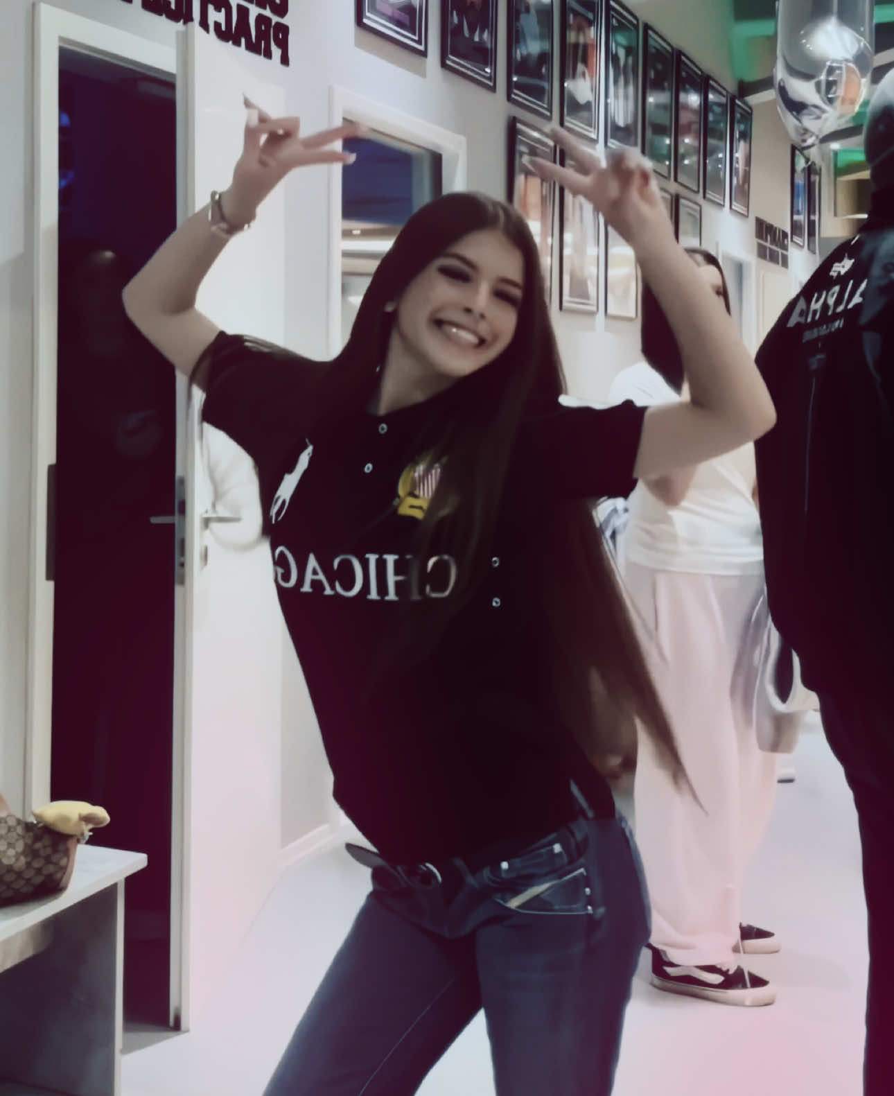 @𝐈𝐕𝐘 ❦