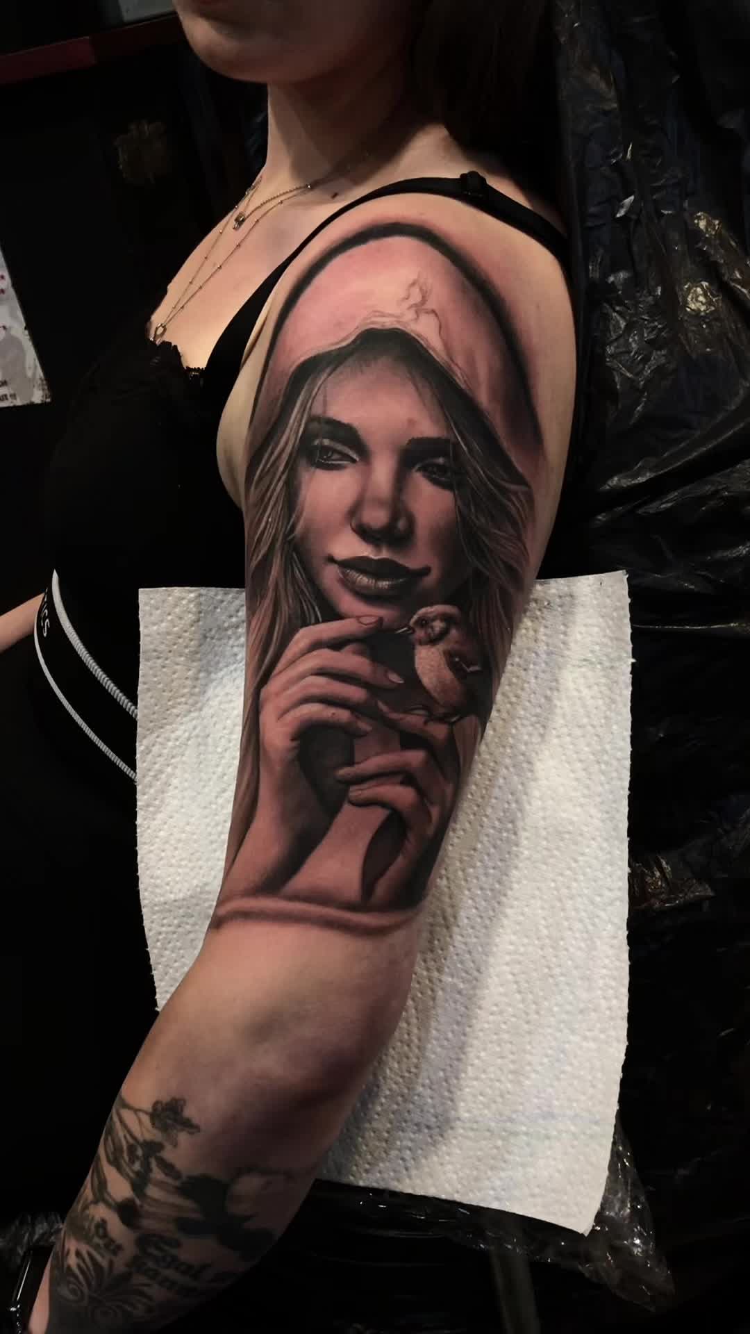 @David Taute black and grey