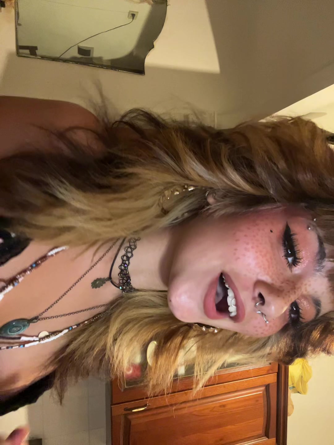 @🥥