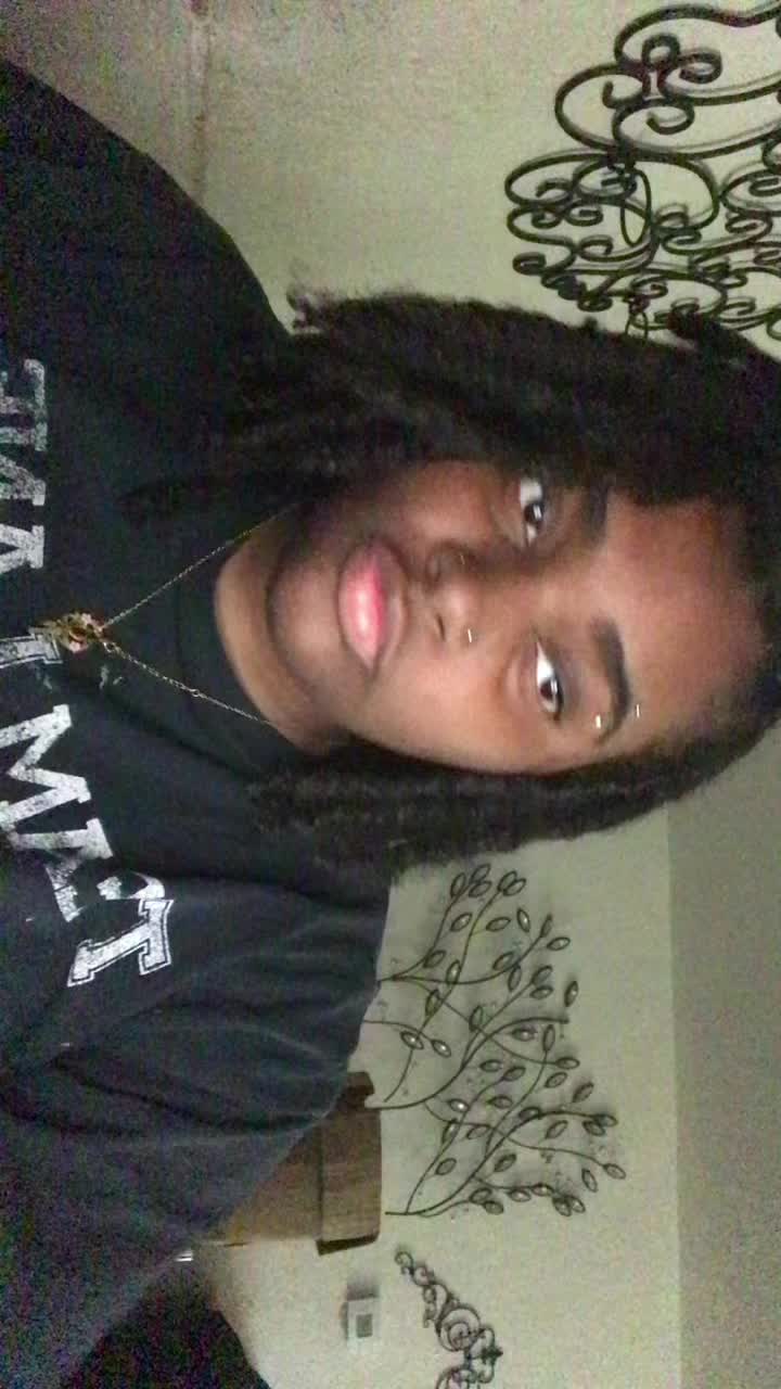 @𝓓𝓸𝓷𝓷𝔂