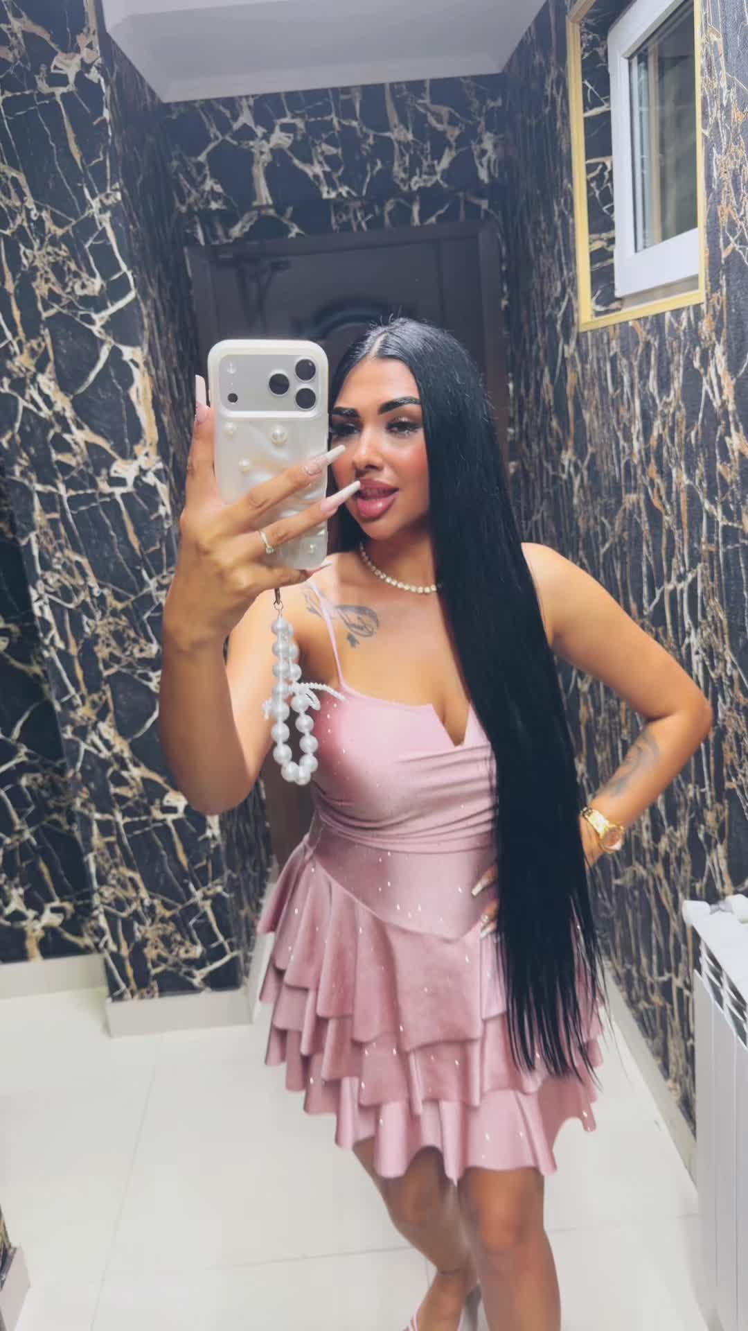 @AnneMarii