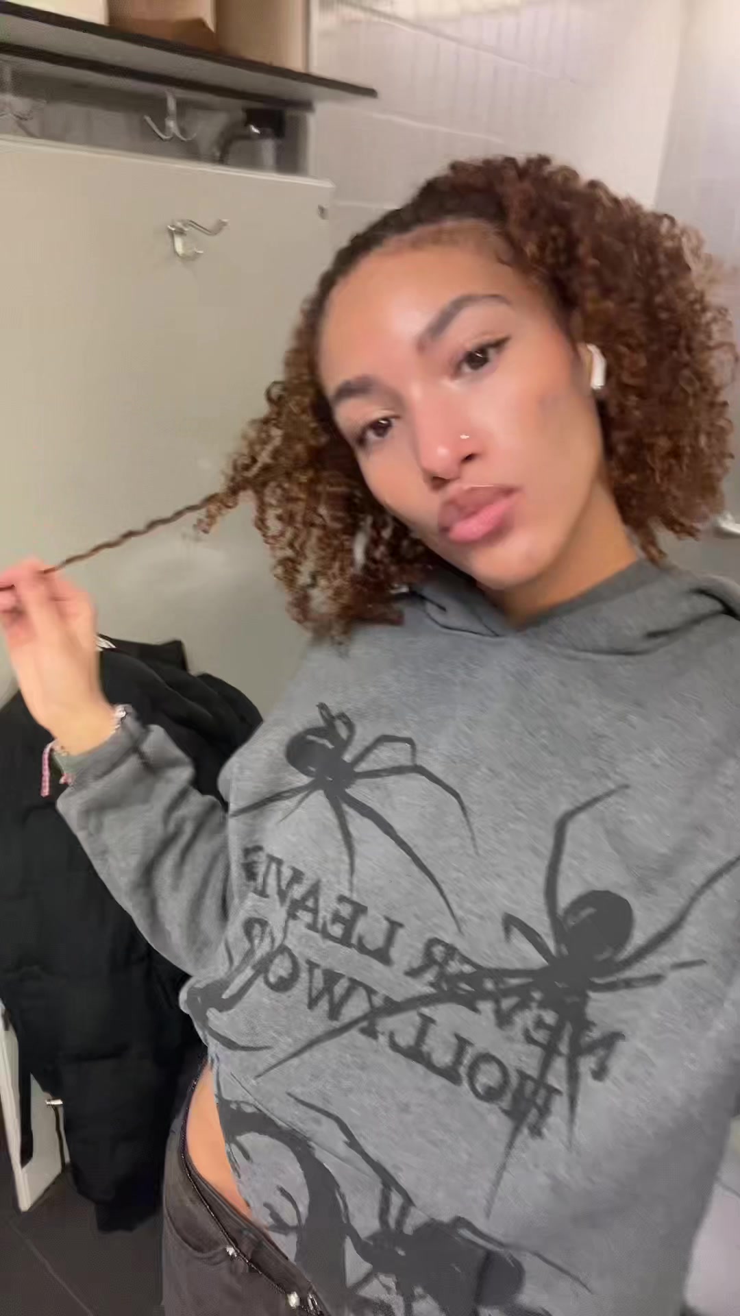 @🦇