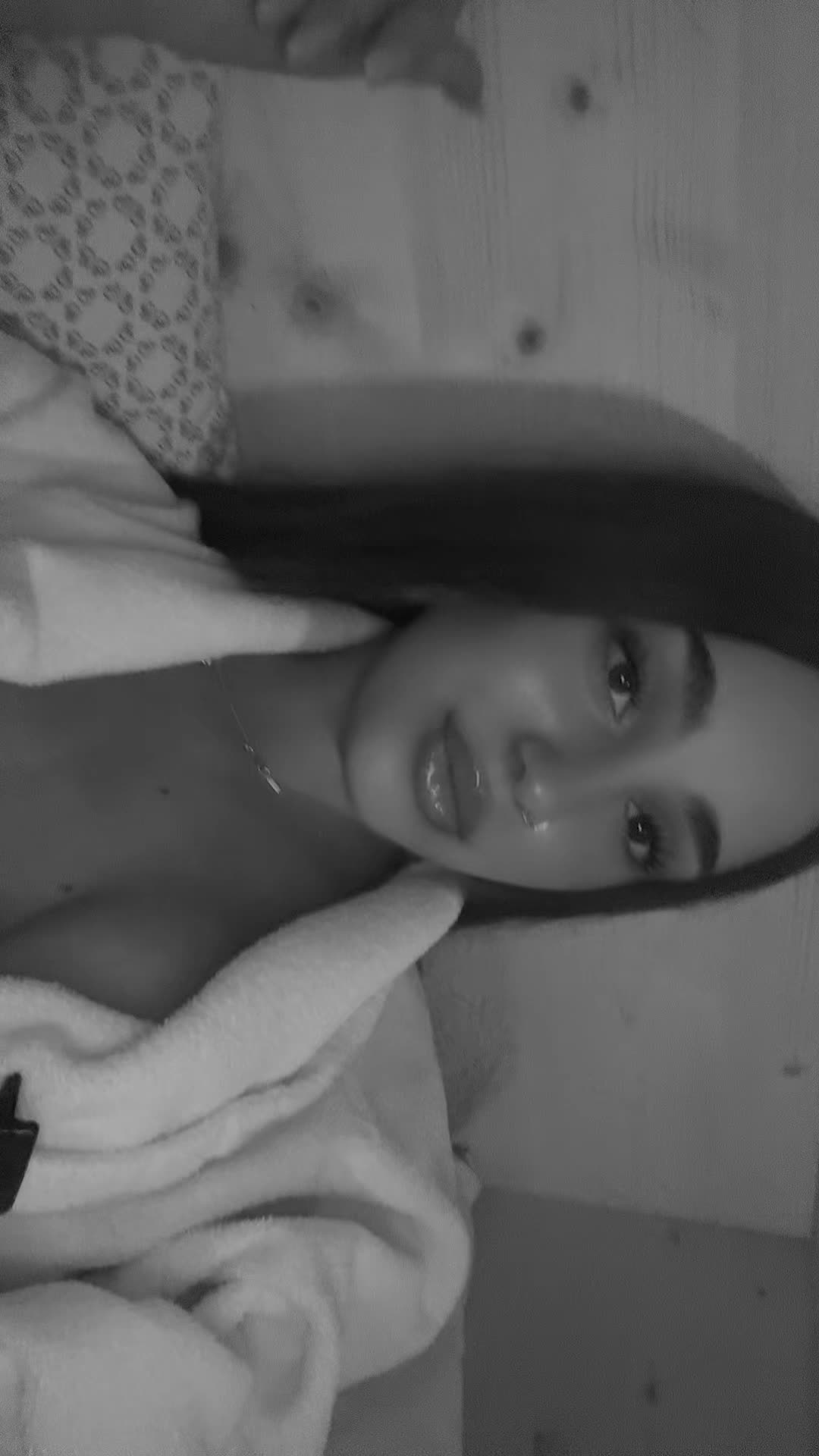 @Amalia🥰