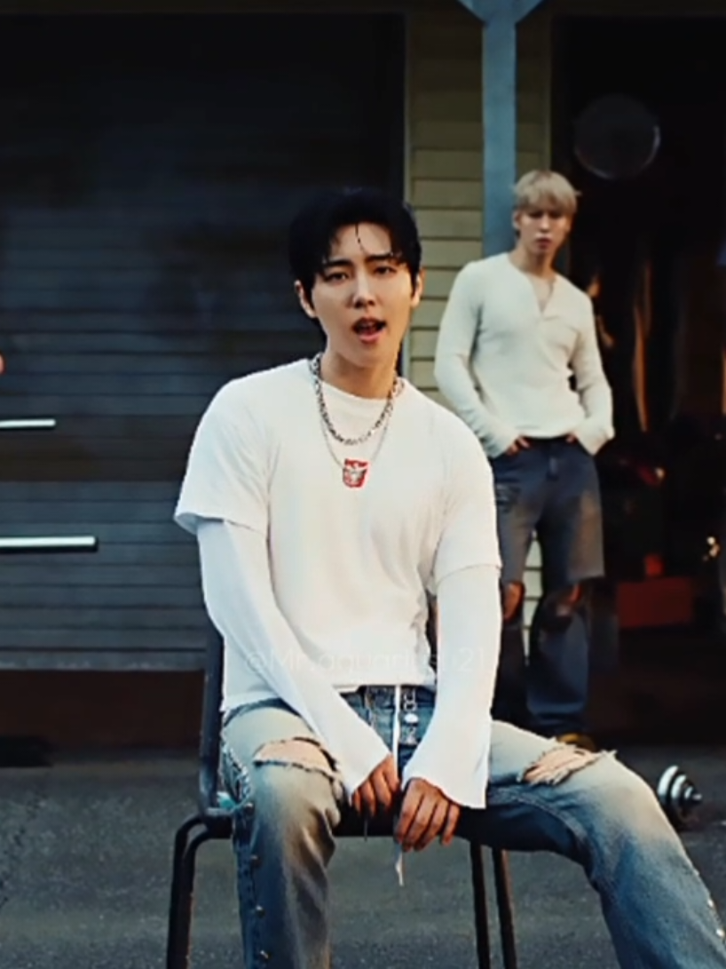 @Mr.Aquarius21