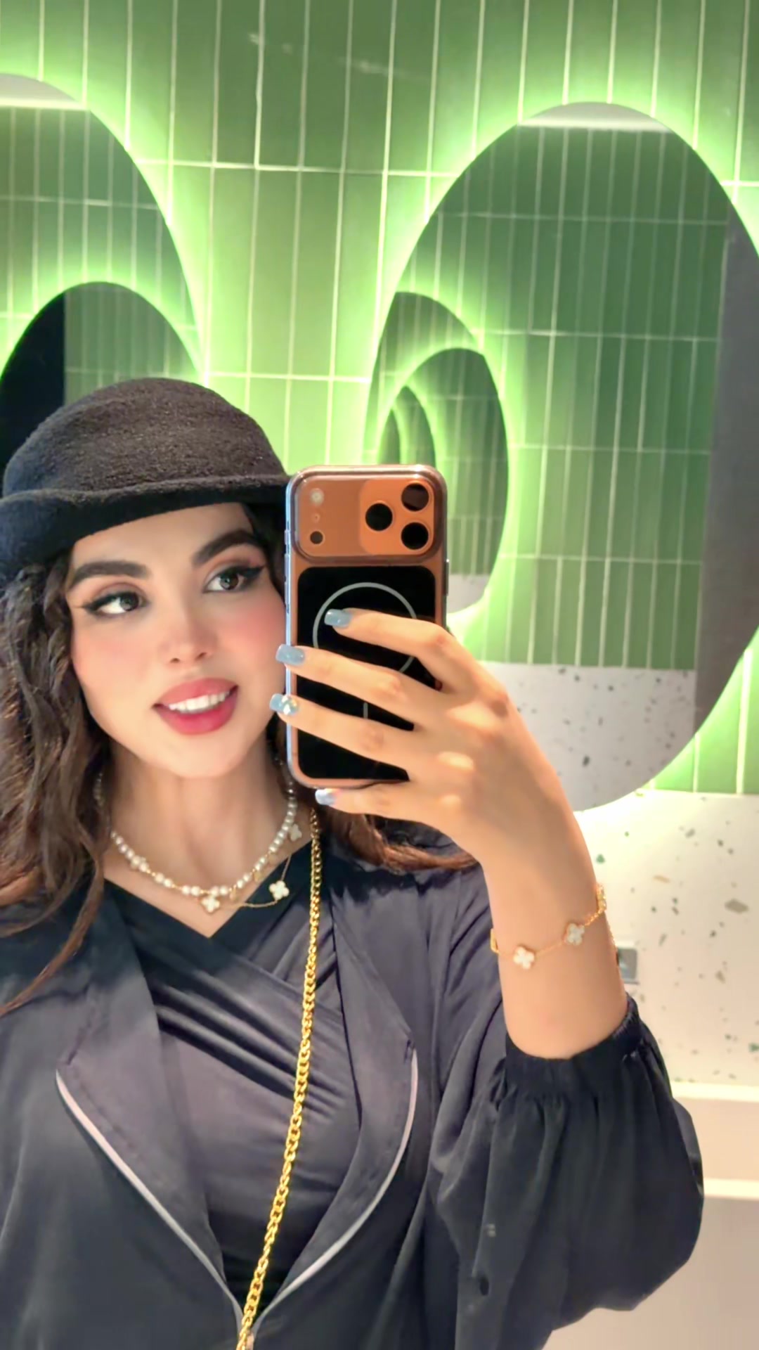 @Zahra Shiri