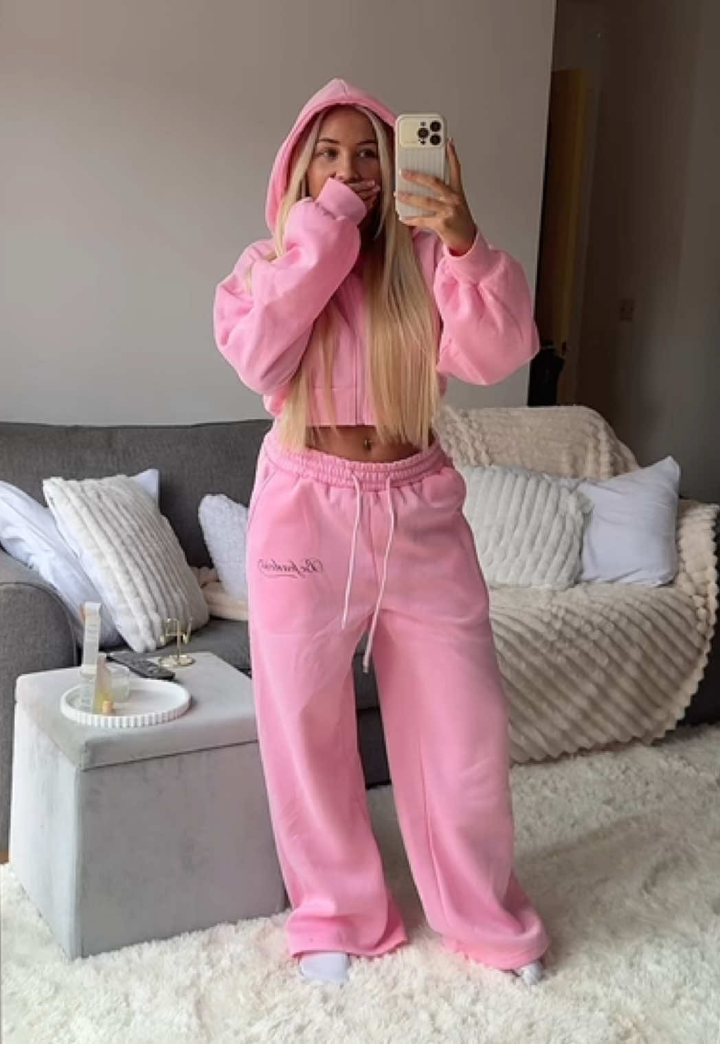 @ellieevee