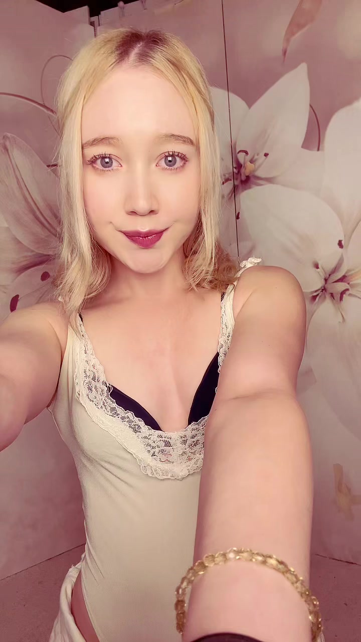 @Marie 🎀🐱