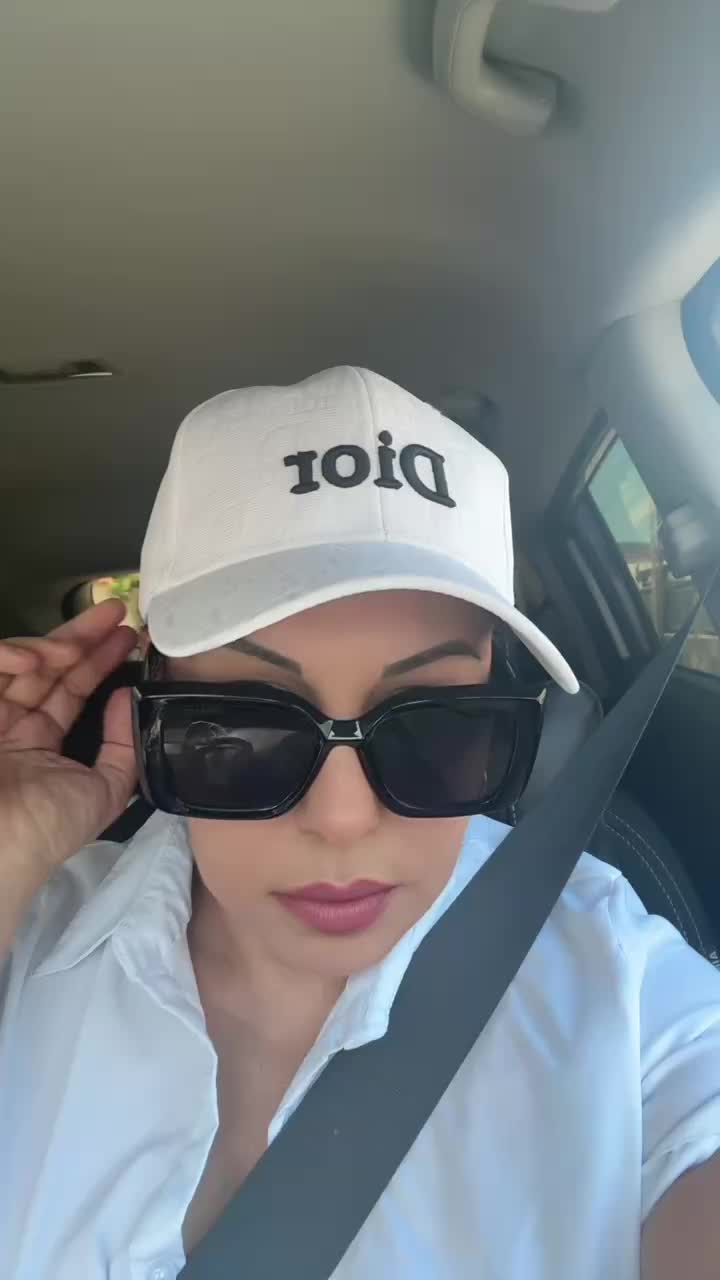 @thelittlebrunette.27
