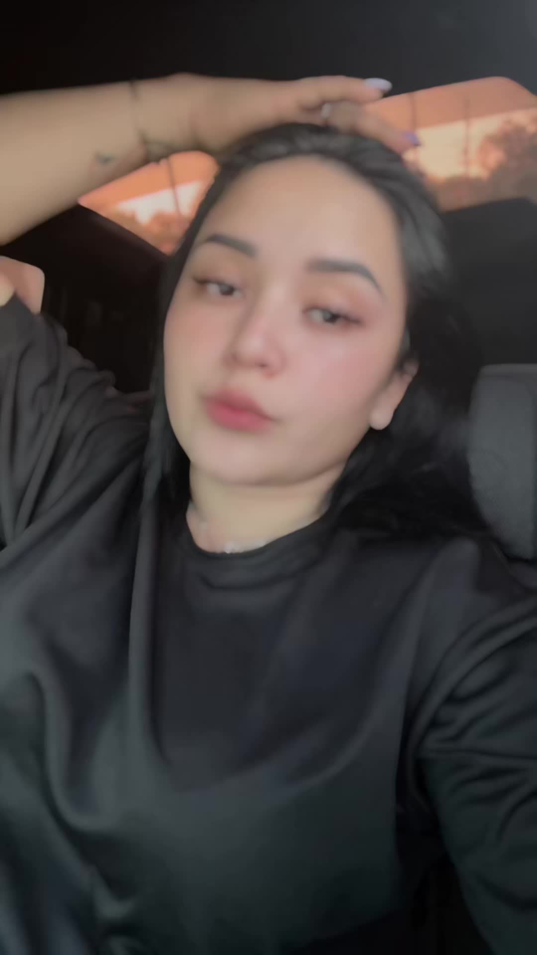 @Dani ᥫ᭡