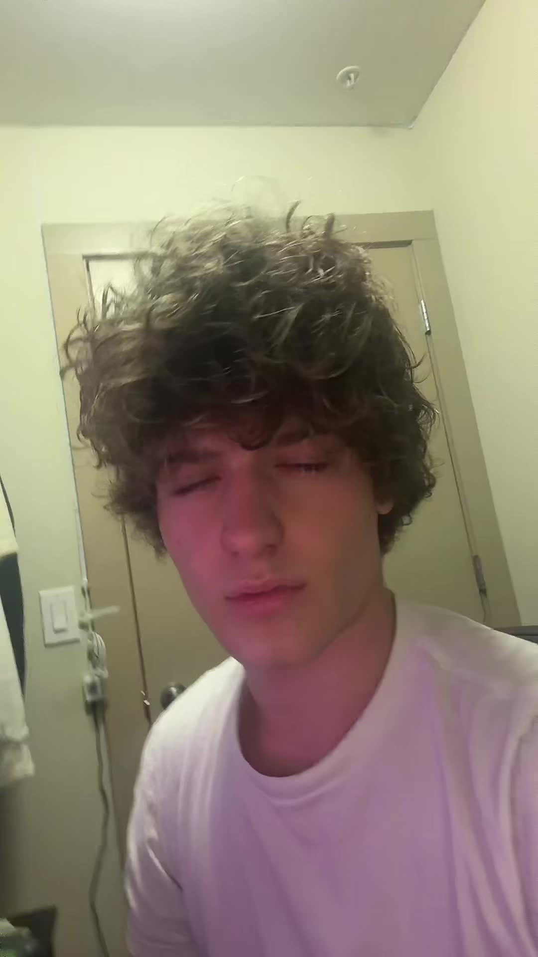 @0zzy