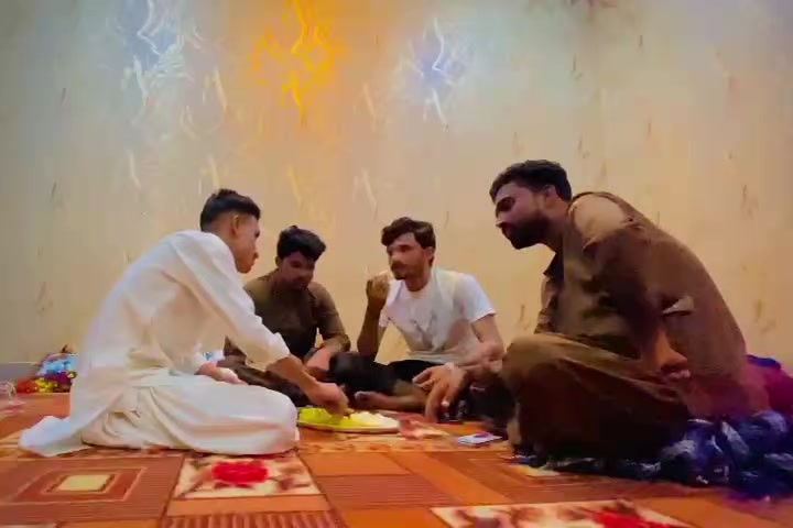 @&sect;ڳوٺاڻو ڇوڪرو★