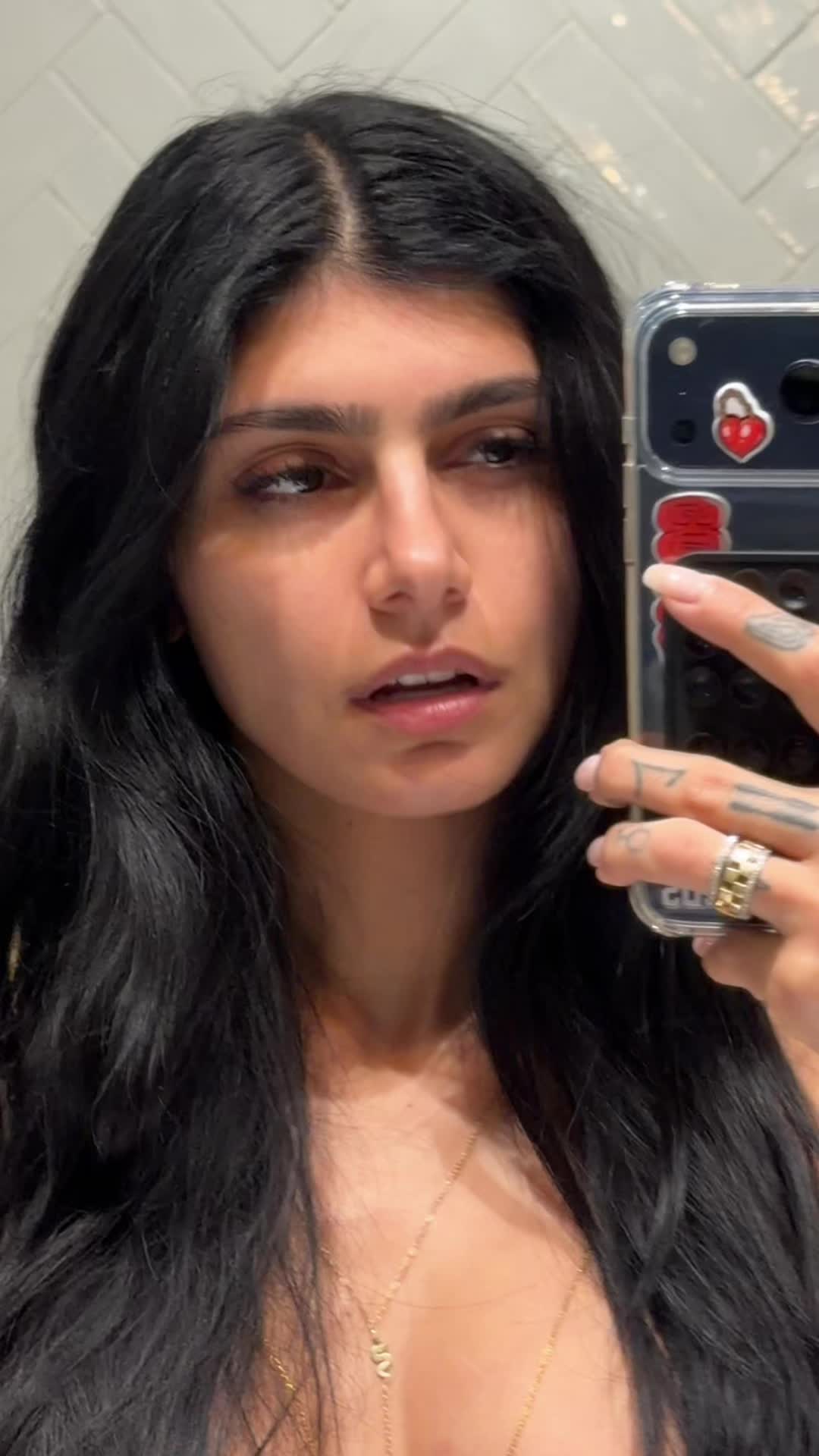 @Mia K.
