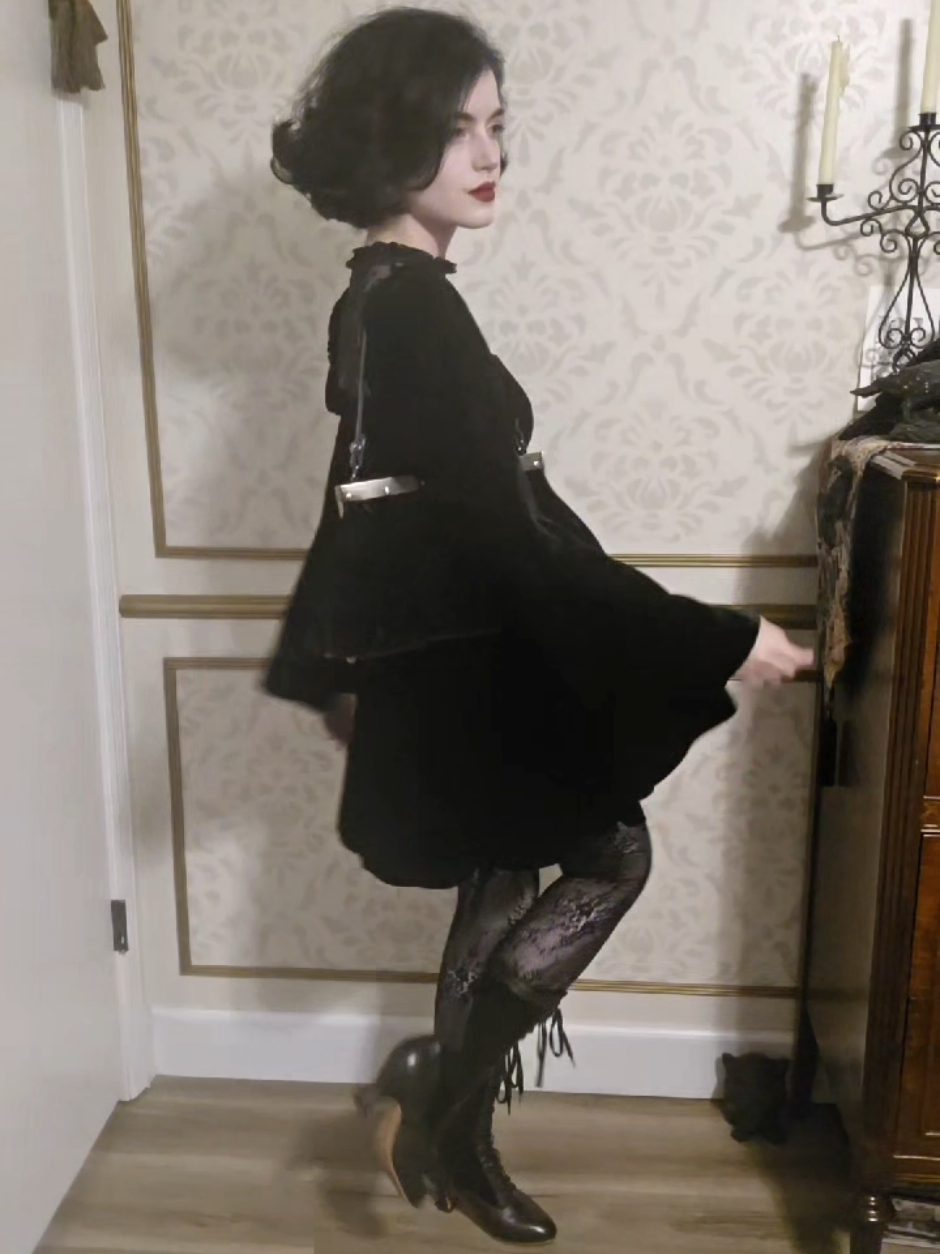 @maudlinoddity