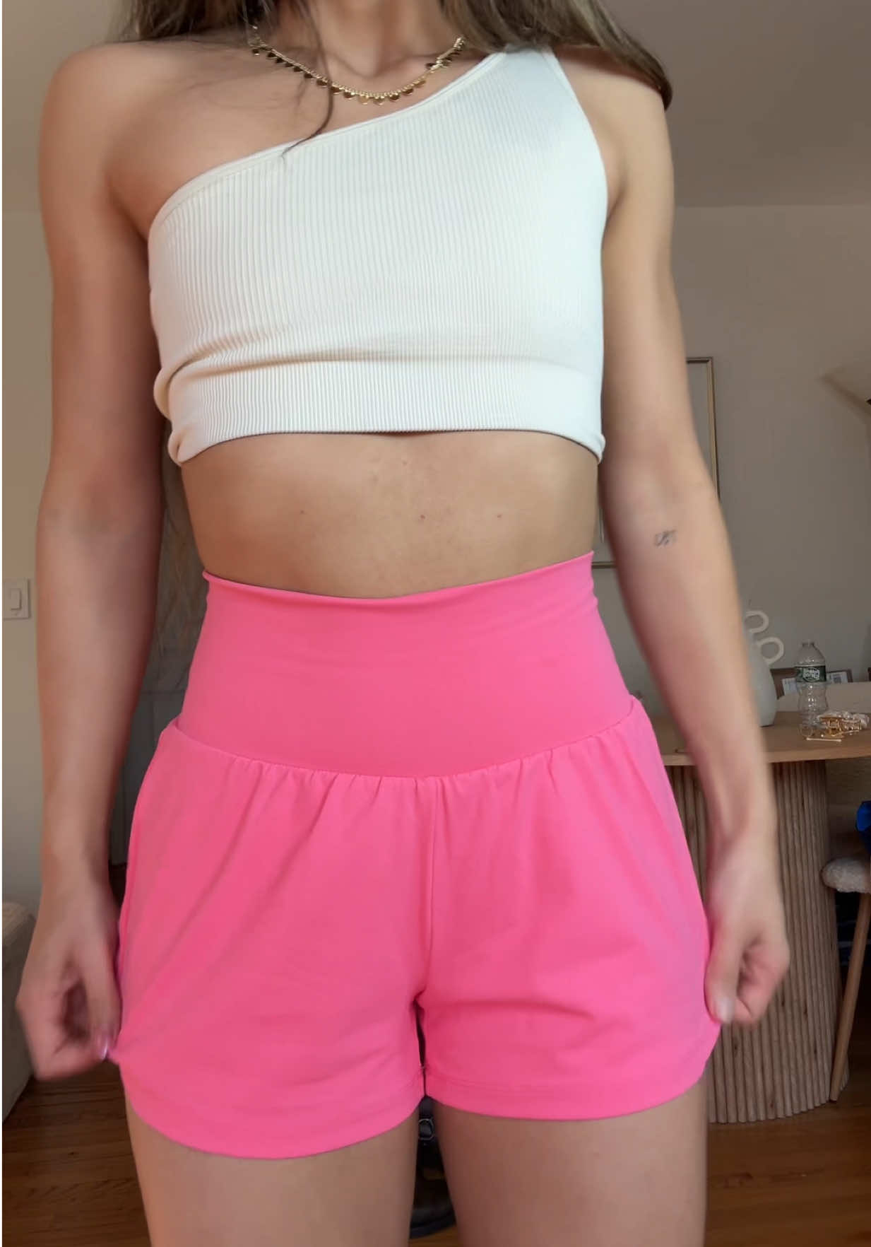 @Bella